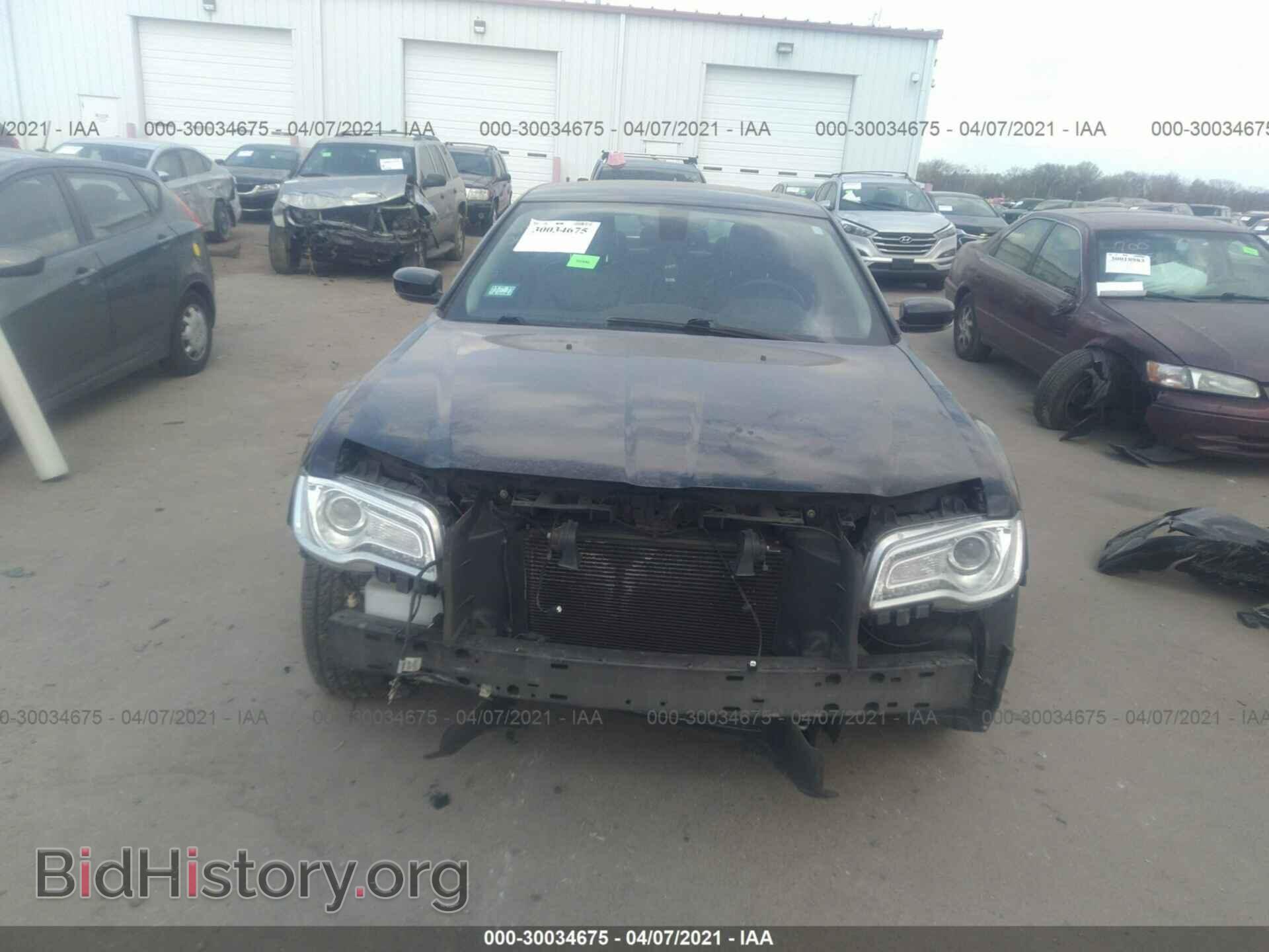 2016 CHRYSLER 300 - VIN: 2C3CCAAG8GH295574 - Фото 6