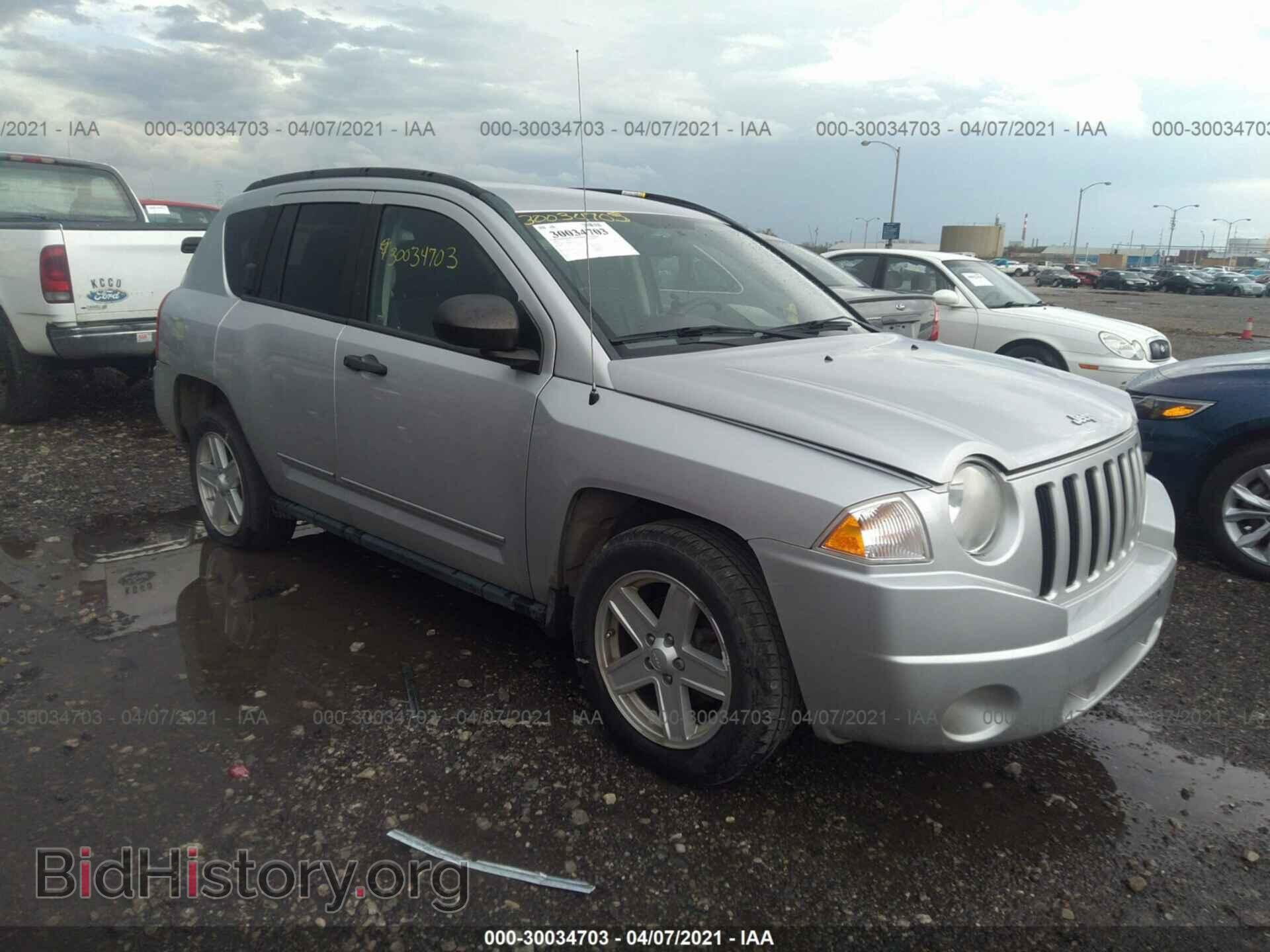 Photo 1J4NT1FB0AD671104 - JEEP COMPASS 2010