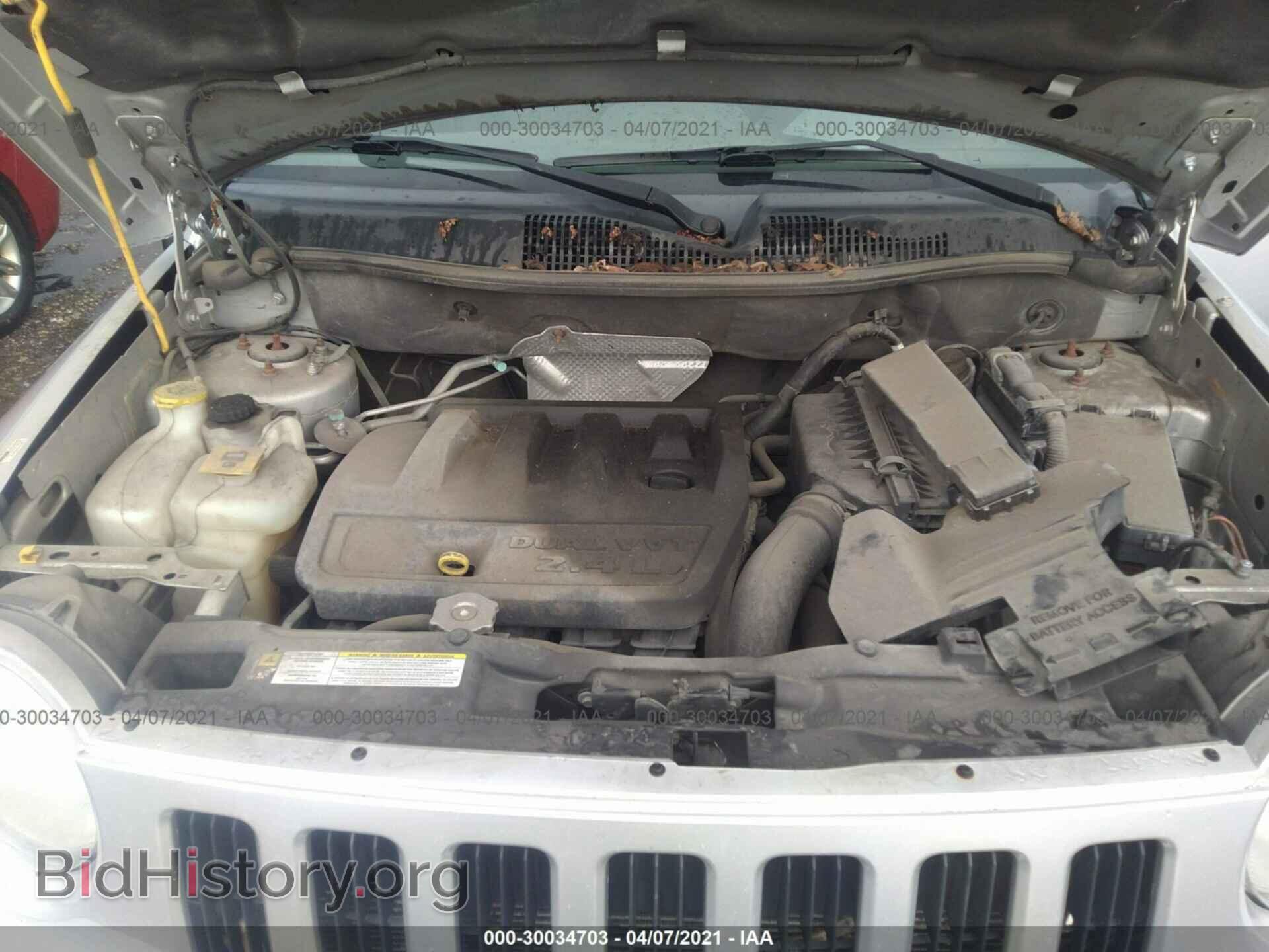 2010 JEEP COMPASS - VIN: 1J4NT1FB0AD671104 - Фото 10