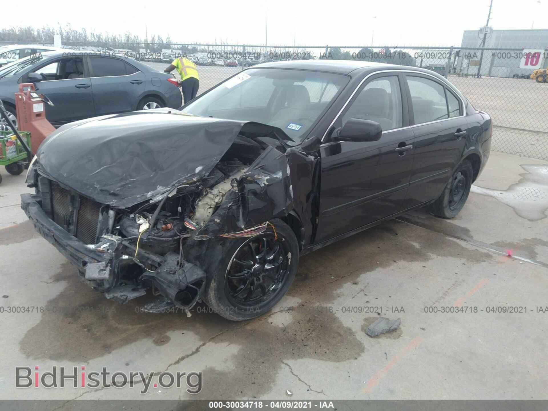 2008 KIA OPTIMA - VIN: KNAGE124285215879 - Фото 2