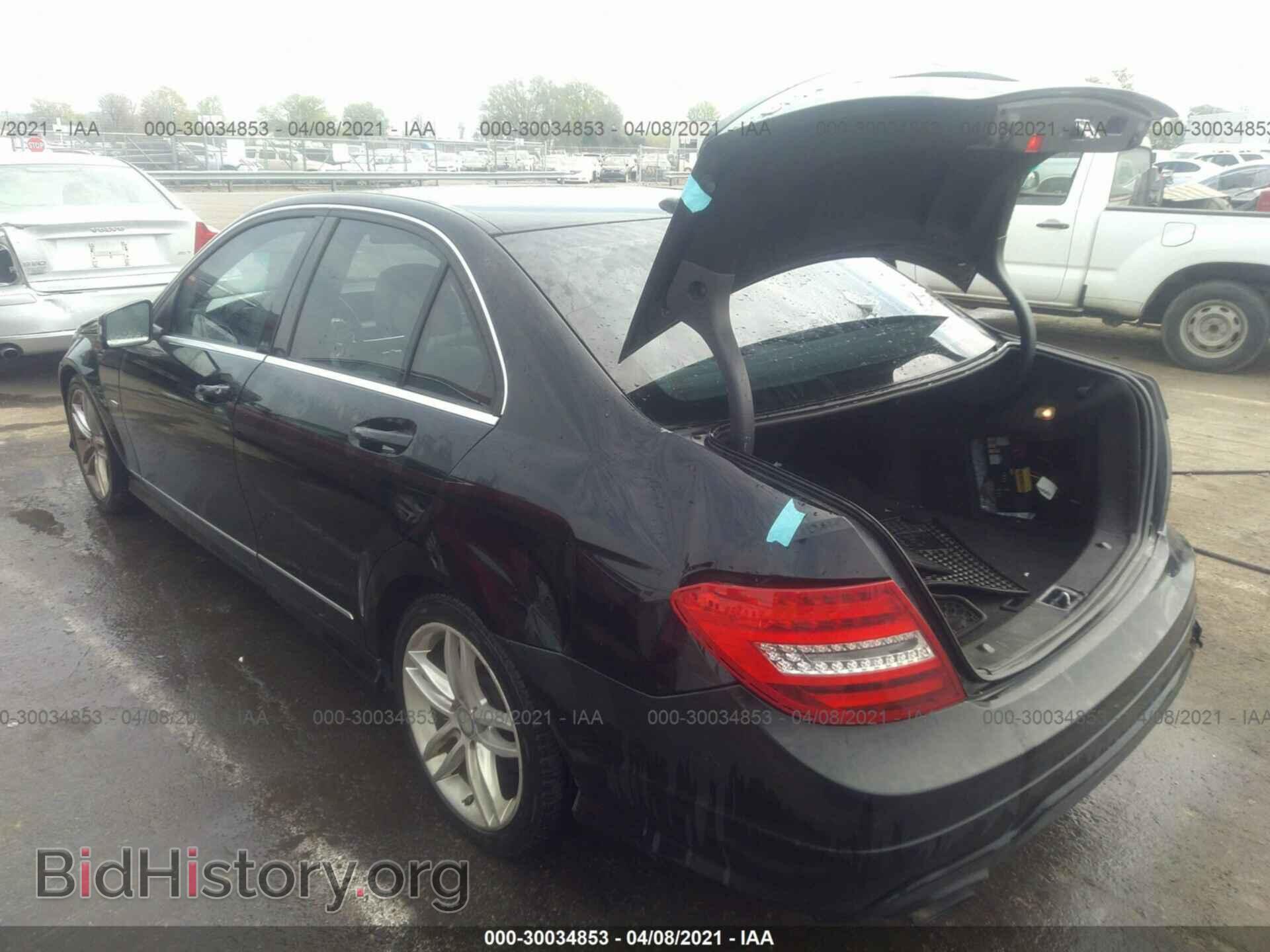 2012 MERCEDES-BENZ C-CLASS - VIN: WDDGF4HB3CR215744 - Фото 3