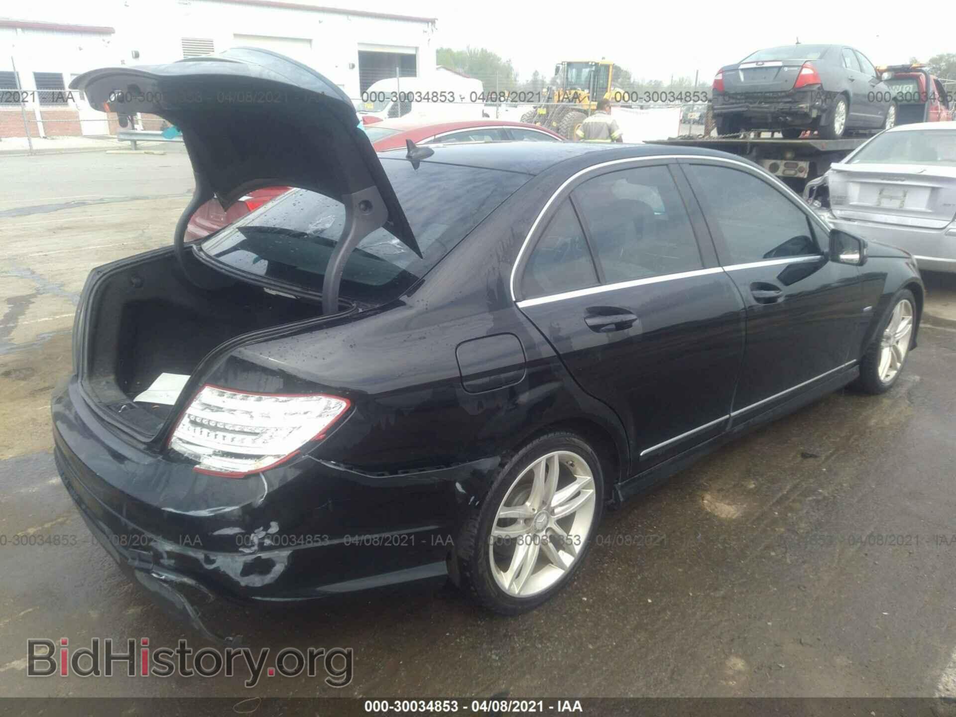 2012 MERCEDES-BENZ C-CLASS - VIN: WDDGF4HB3CR215744 - Фото 4
