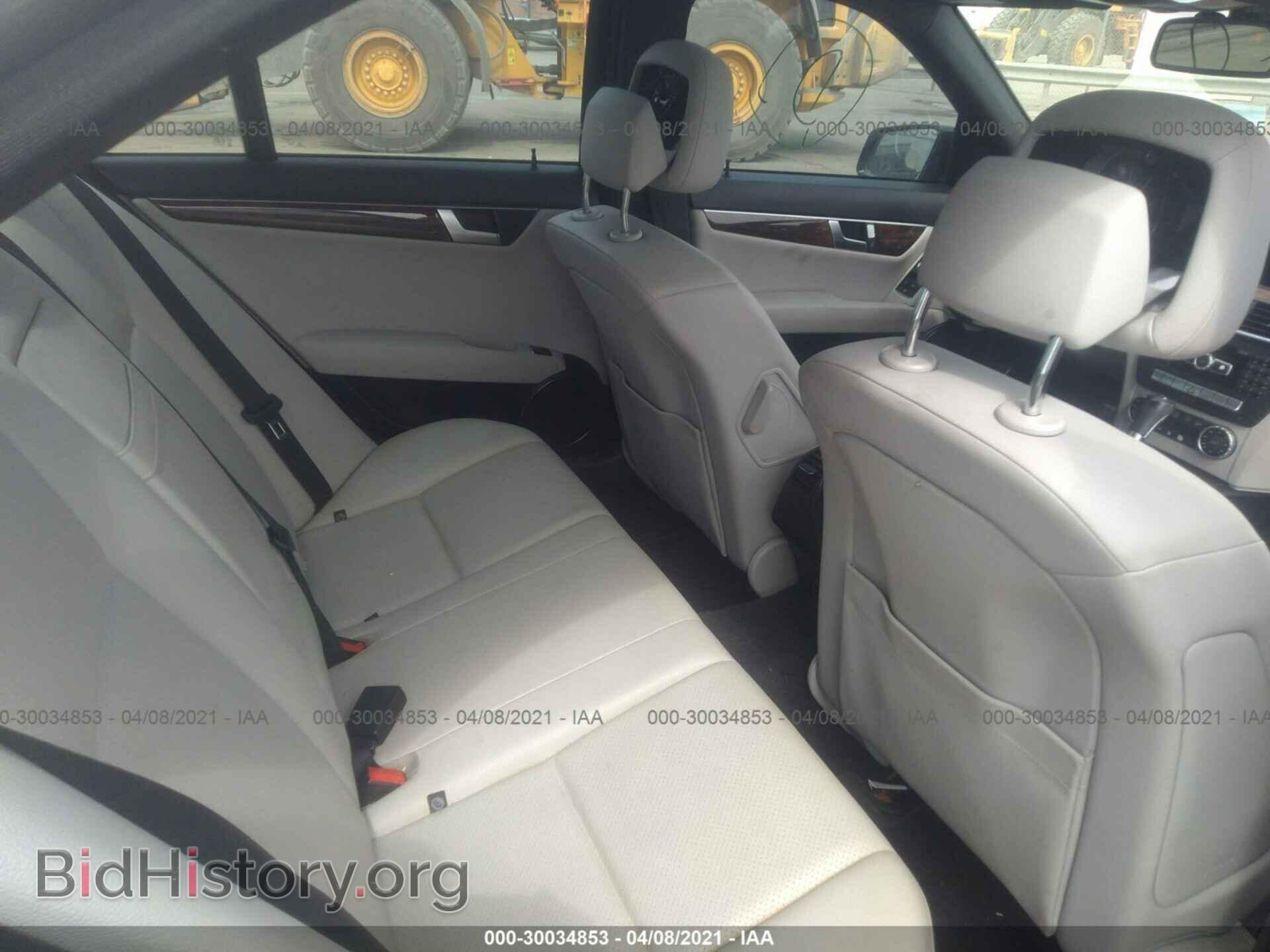 2012 MERCEDES-BENZ C-CLASS - VIN: WDDGF4HB3CR215744 - Фото 8