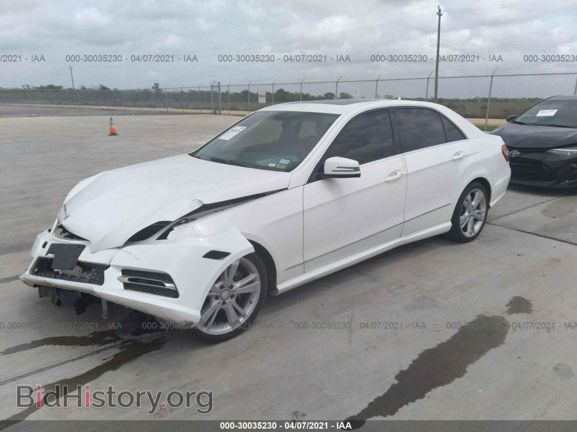 2013 MERCEDES-BENZ E-CLASS - VIN: WDDHF5KB7DA727168 - Фото 2