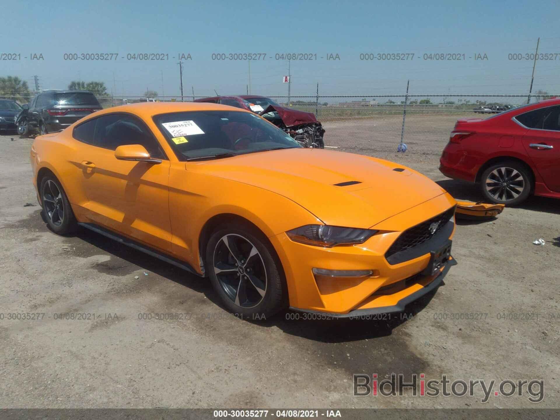 Photo 1FA6P8TH5J5175778 - FORD MUSTANG 2018