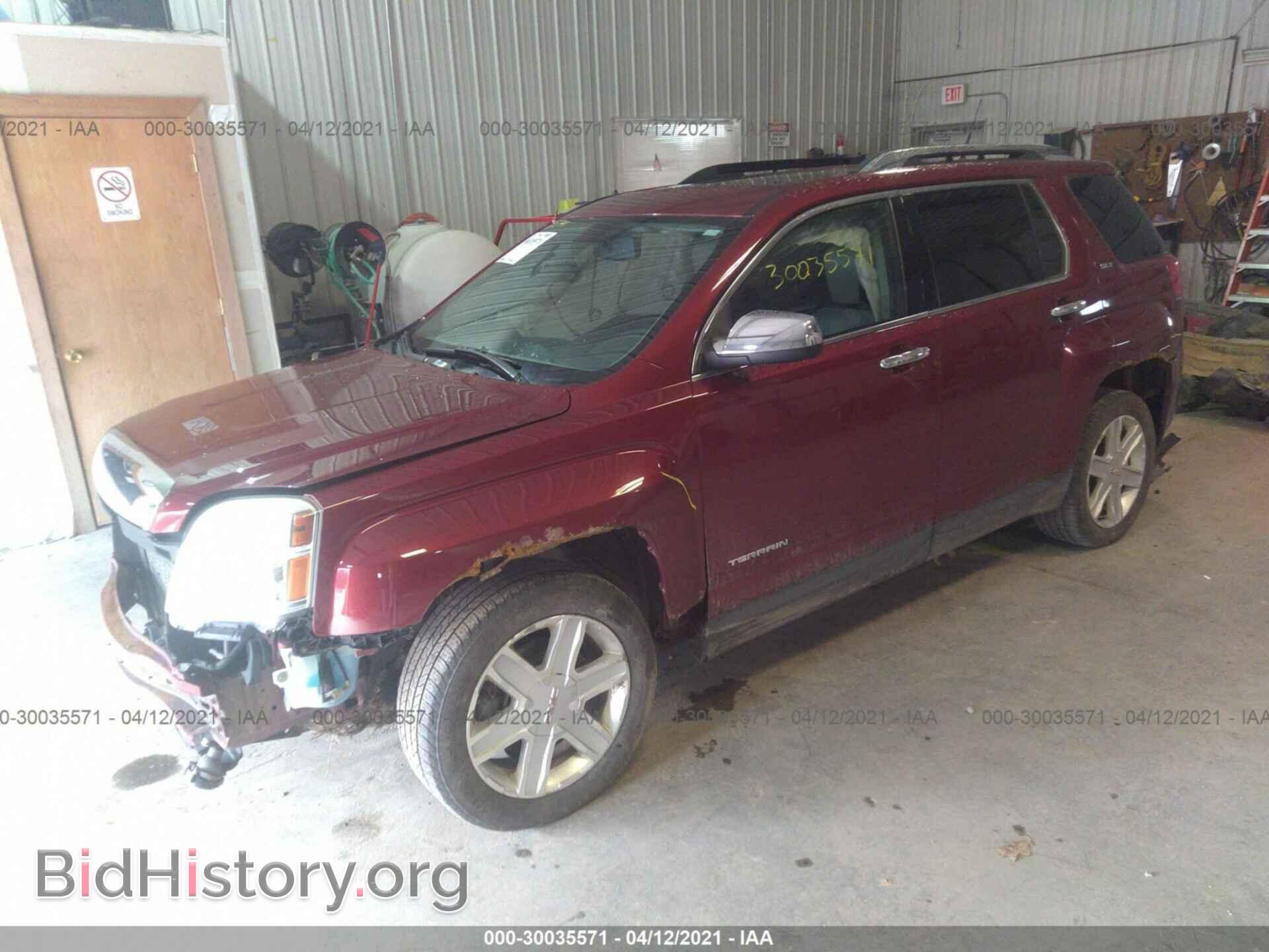 2011 GMC TERRAIN - VIN: 2CTFLXEC7B6217606 - Photo 2