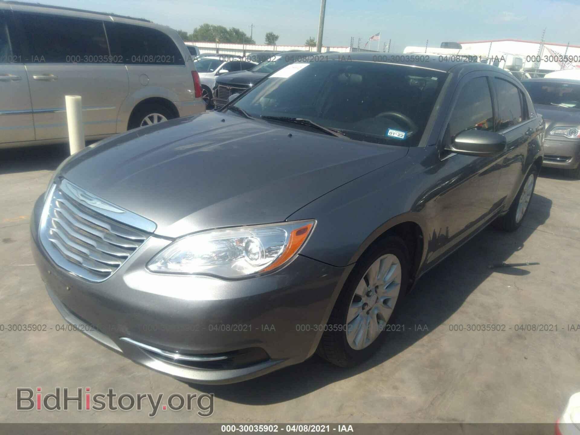 2012 CHRYSLER 200 - VIN: 1C3CCBAB0CN114026 - Photo 2