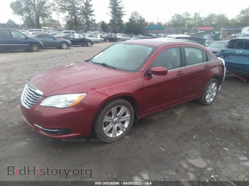 2011 Chrysler 200 (VIN 1C3BC1FBXBN569186) — фото 2 из 11