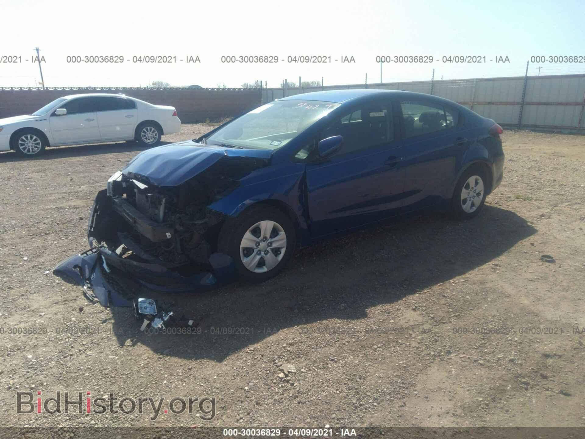 2017 KIA FORTE - VIN: 3KPFL4A71HE044399 - Фото 2