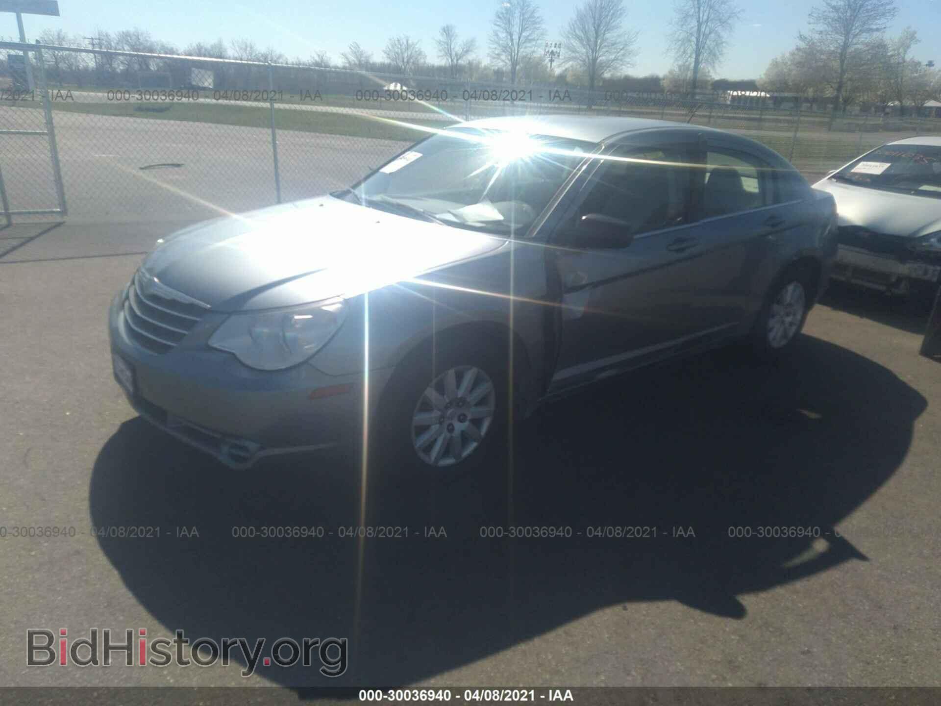 2010 CHRYSLER SEBRING - VIN: 1C3CC4FB1AN222284 - Фото 2