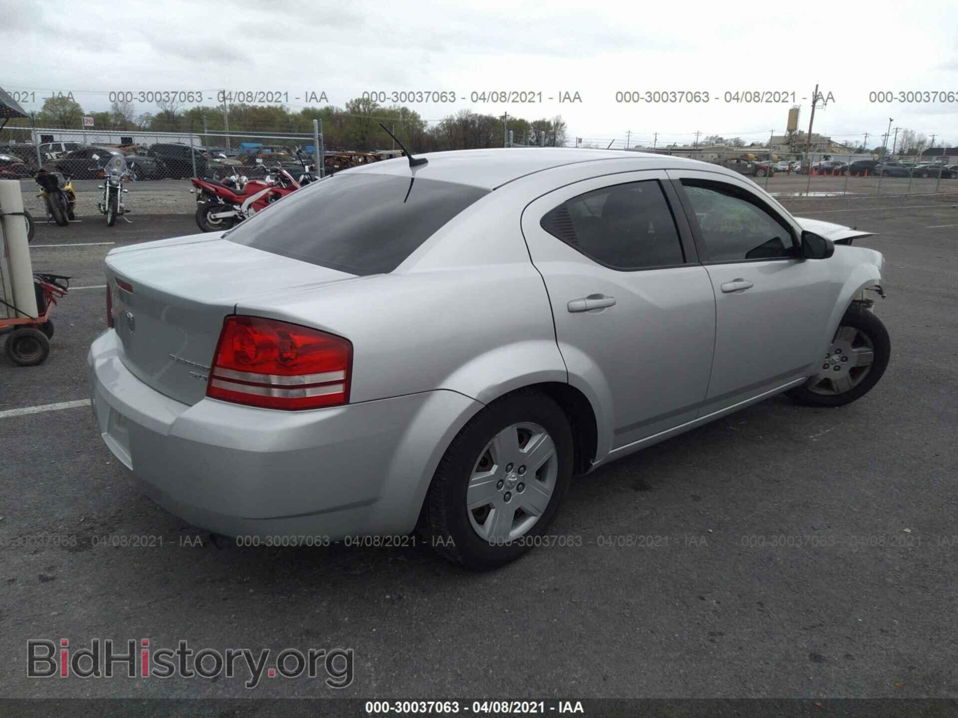 2010 DODGE AVENGER - VIN: 1B3CC4FB8AN134961 - Photo 4