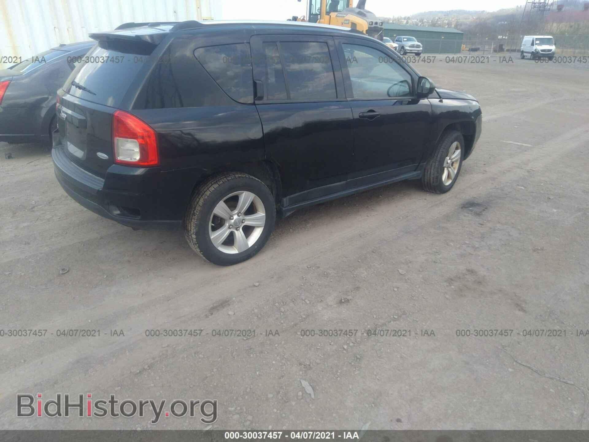 2012 JEEP COMPASS - VIN: 1C4NJDEBXCD588104 - Фото 4
