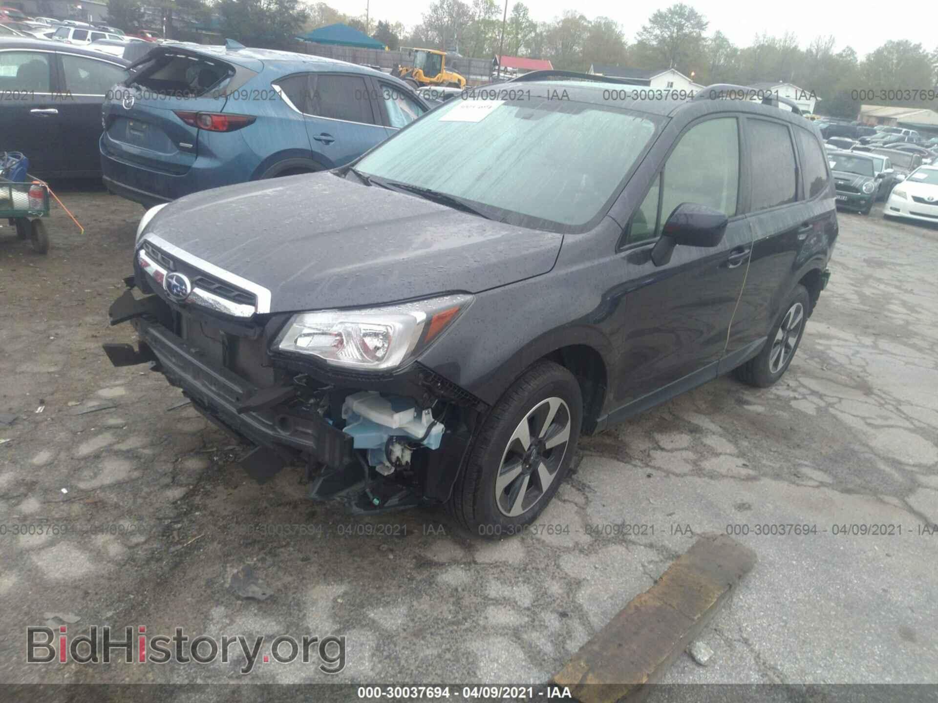 2017 SUBARU FORESTER - VIN: JF2SJAGC1HH488739 - Фото 2