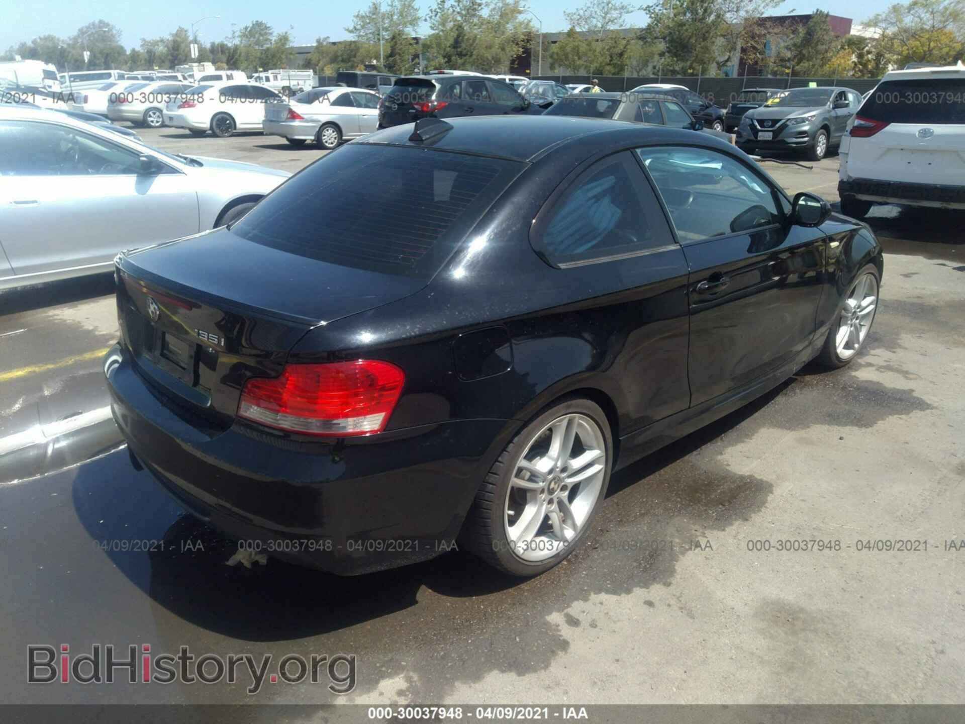 2011 BMW 1 SERIES - VIN: WBAUC9C50BVM09459 - Фото 4