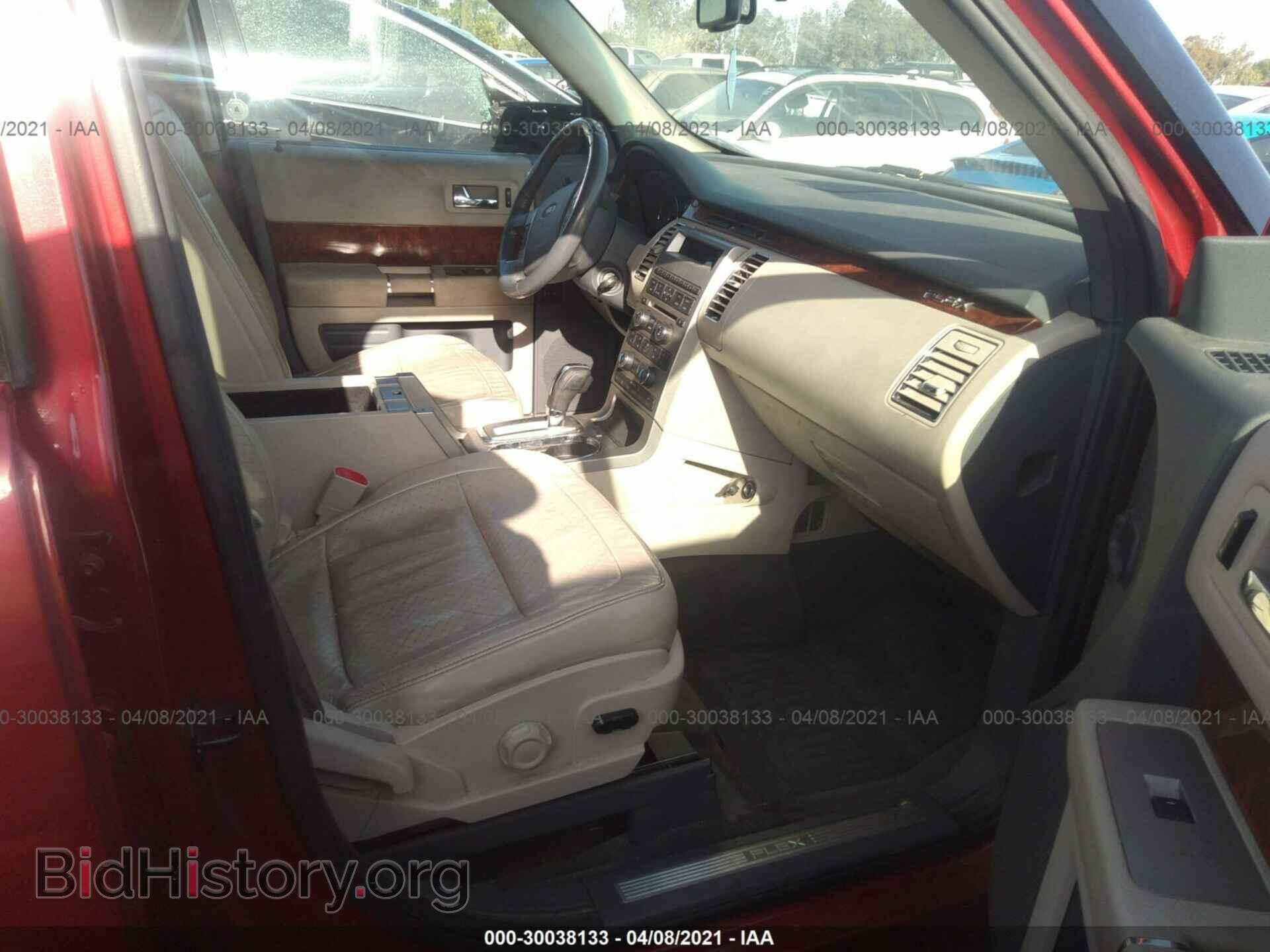 2009 FORD FLEX - VIN: 2FMEK63C39BA21490 - Фото 5