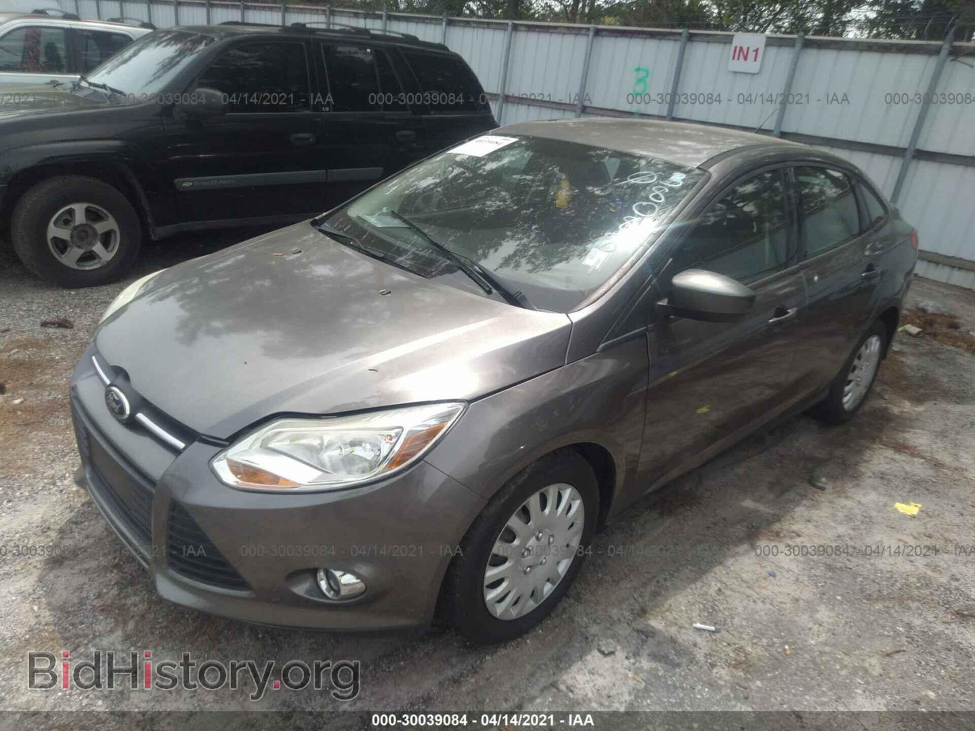 2012 FORD FOCUS - VIN: 1FAHP3F22CL380881 - Фото 2