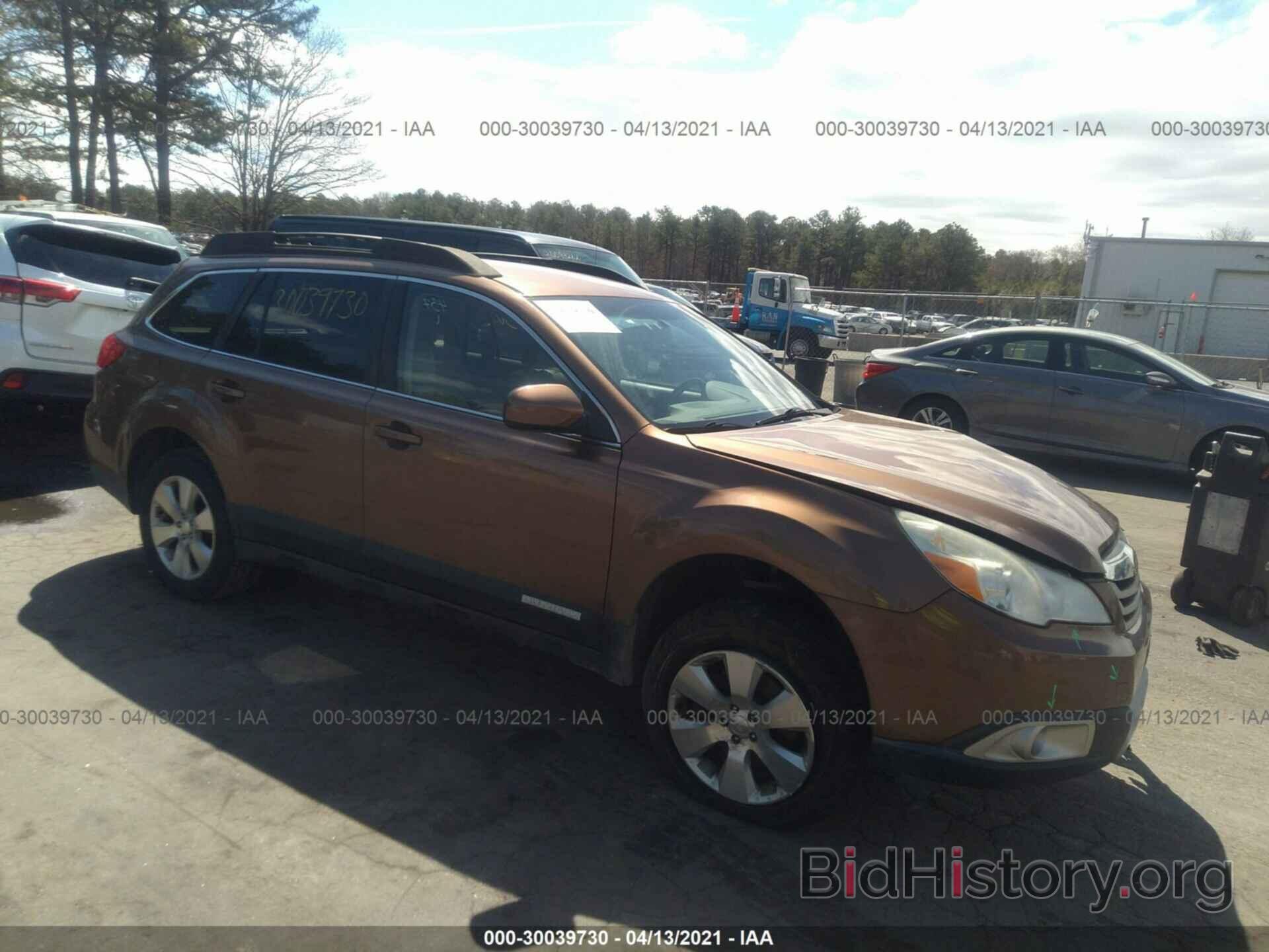 Photo 4S4BRDJC1B2413806 - SUBARU OUTBACK 2011