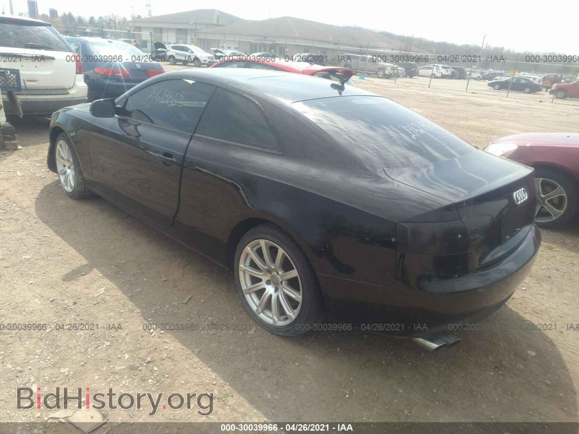 2011 AUDI A5 - VIN: WAURFAFR1BA025825 - Фото 3