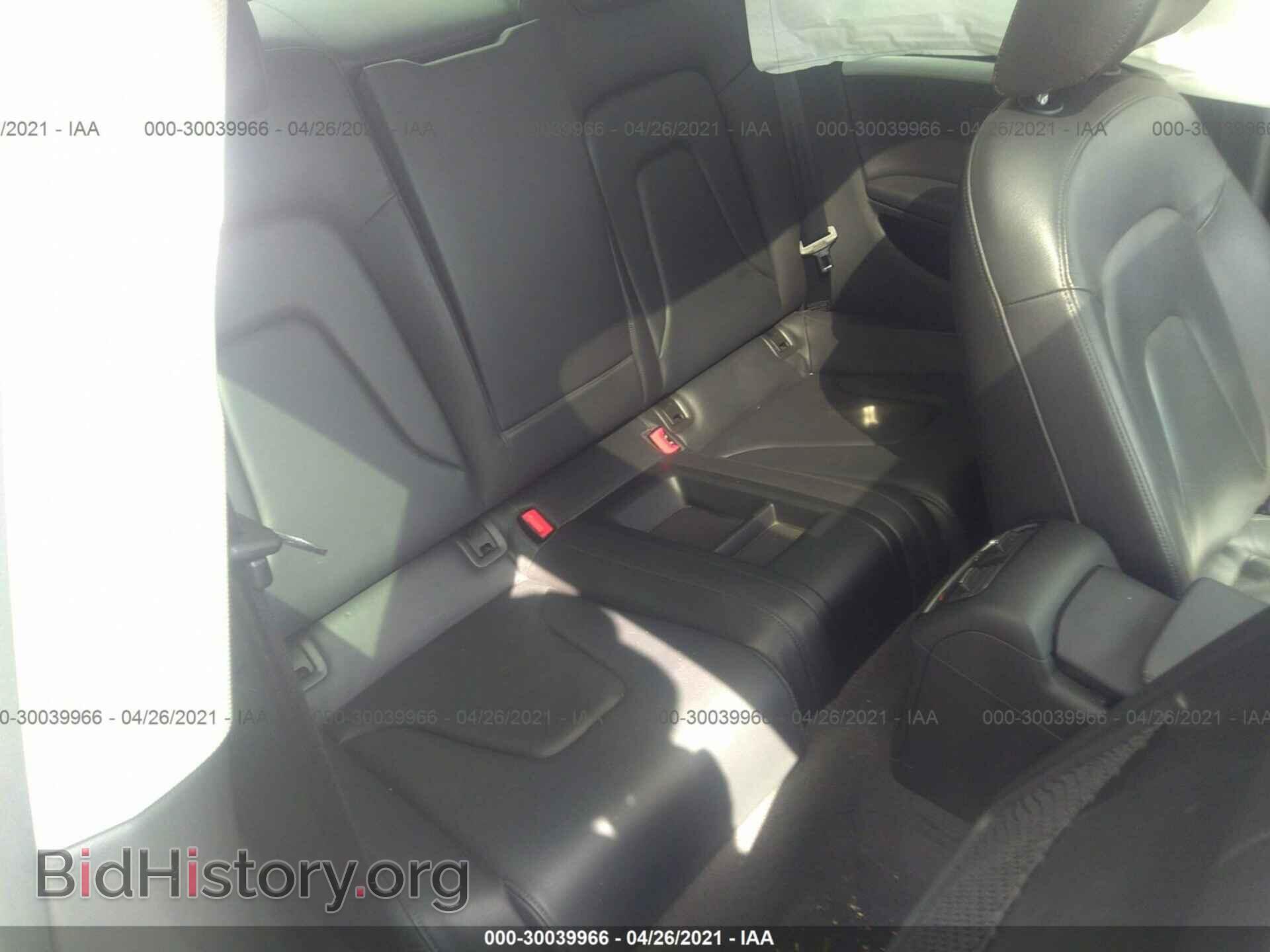 2011 AUDI A5 - VIN: WAURFAFR1BA025825 - Фото 8
