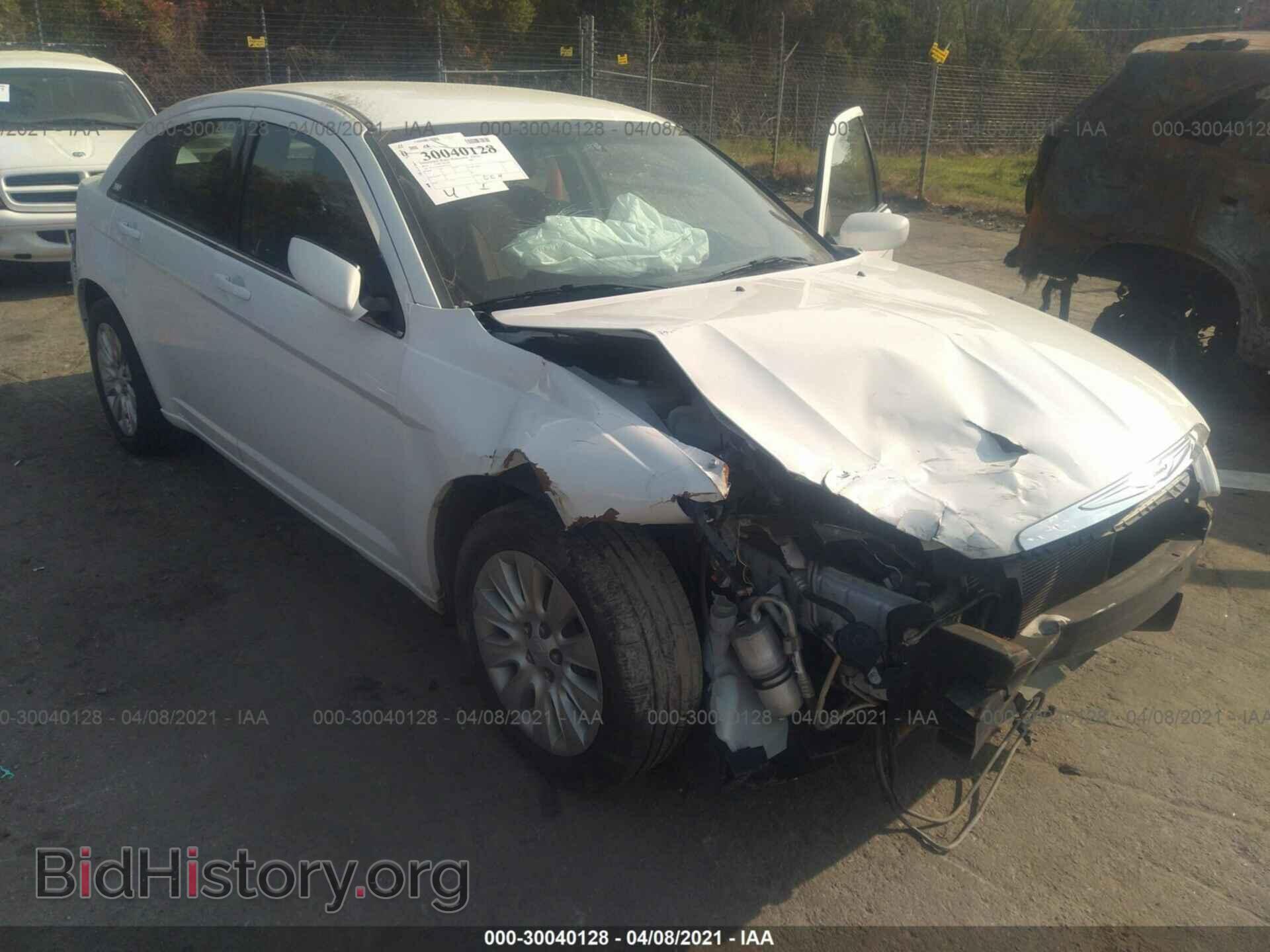 Фотография 1C3CCBAB7DN735913 - CHRYSLER 200 2013