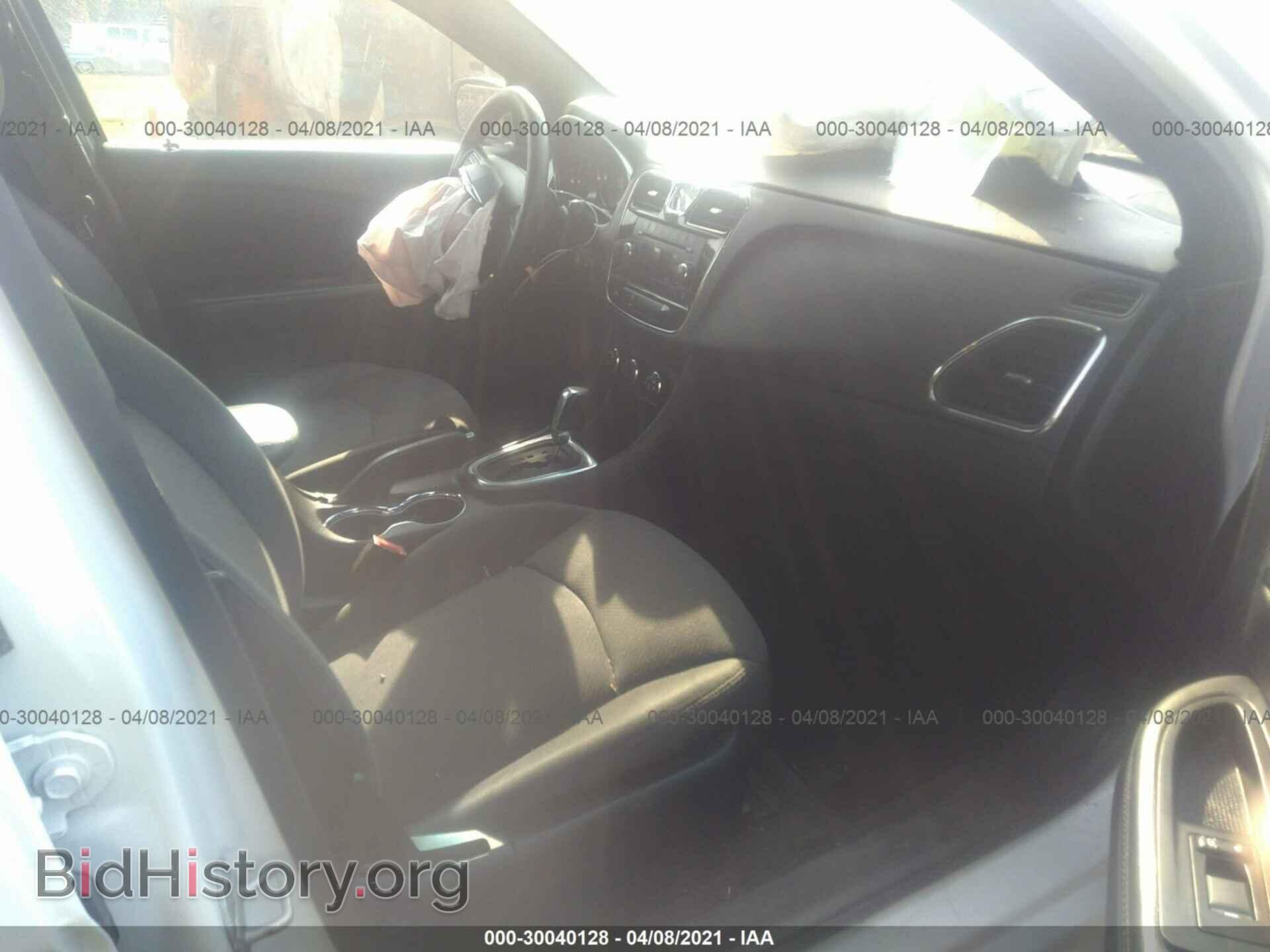2013 CHRYSLER 200 - VIN: 1C3CCBAB7DN735913 - Фото 5