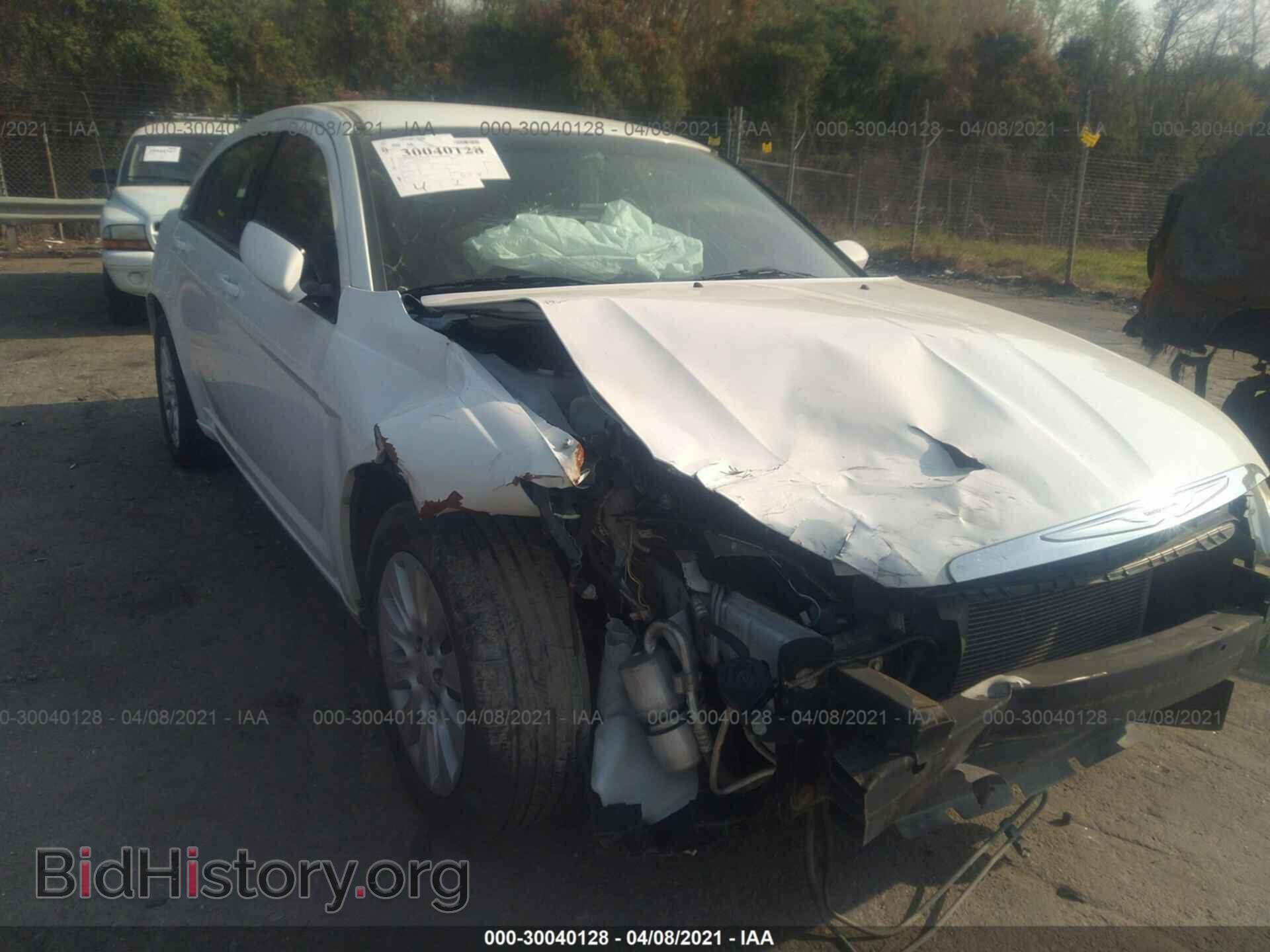 2013 CHRYSLER 200 - VIN: 1C3CCBAB7DN735913 - Фото 6