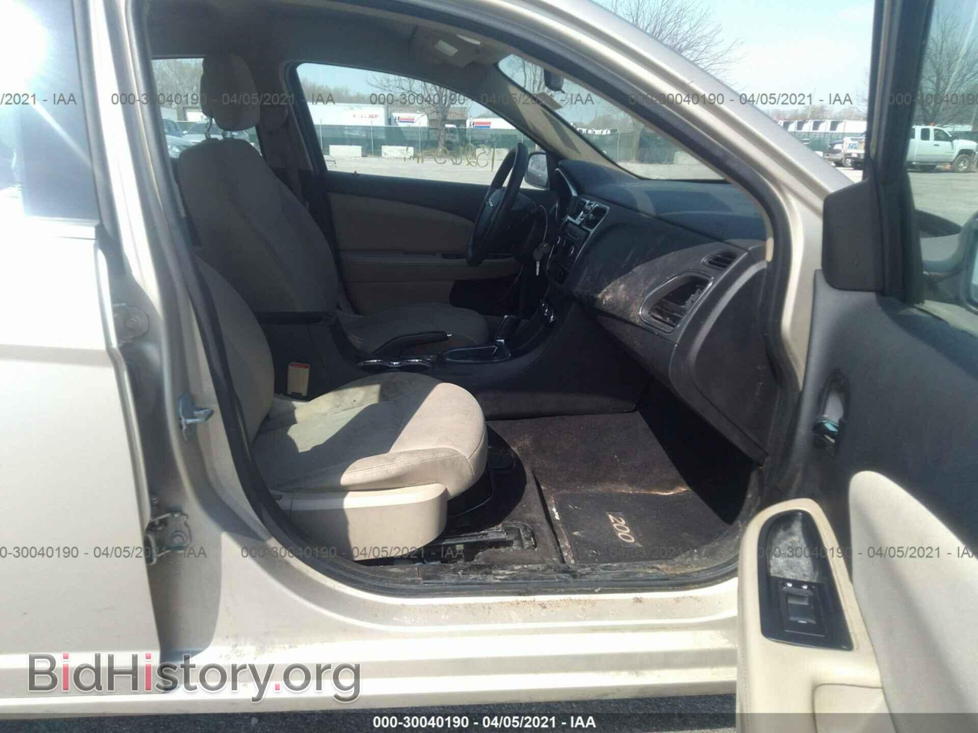 2014 CHRYSLER 200 - VIN: 1C3CCBAB7EN141582 - Фото 5