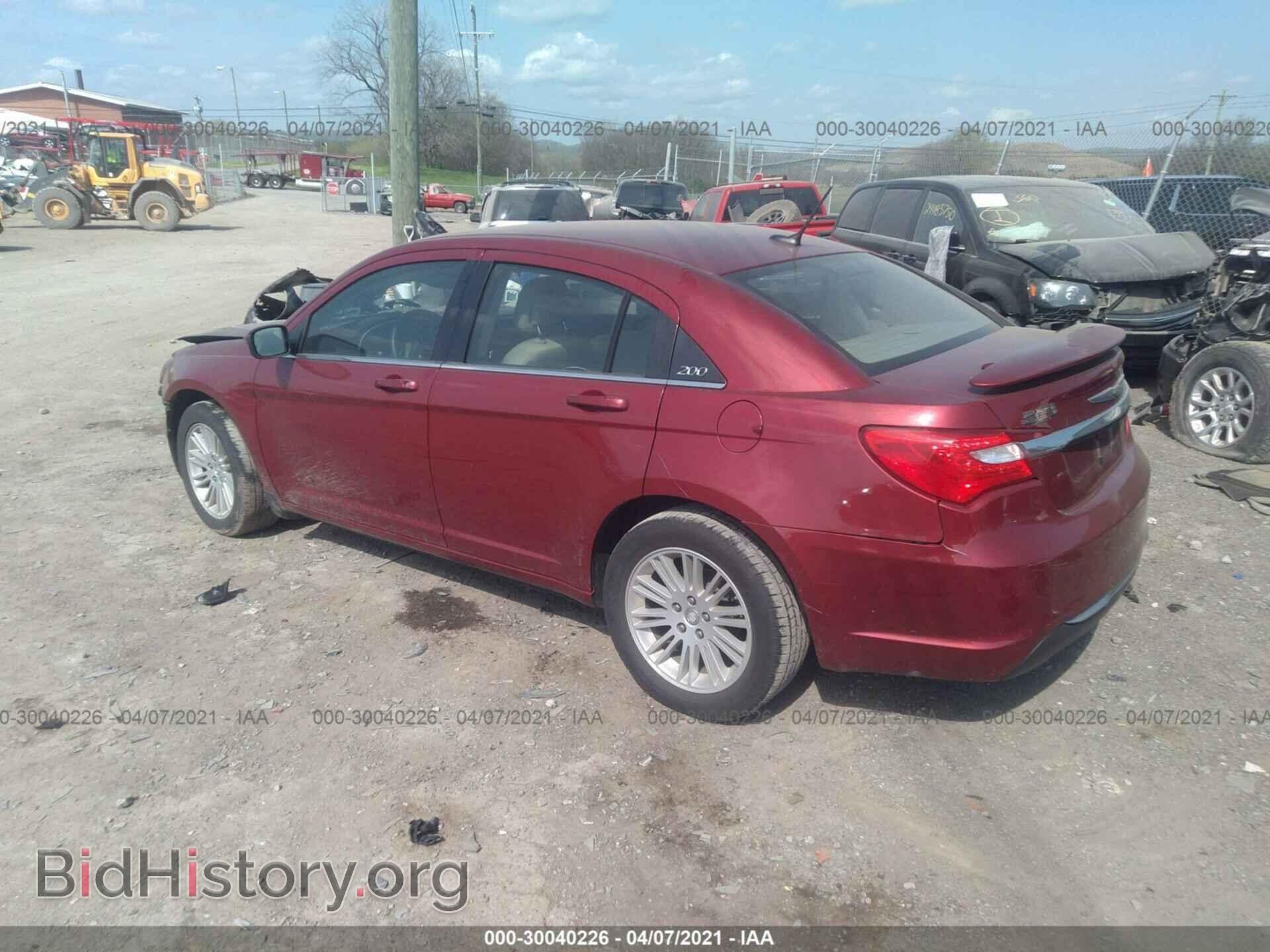 2012 CHRYSLER 200 - VIN: 1C3CCBAB0CN118237 - Фото 3