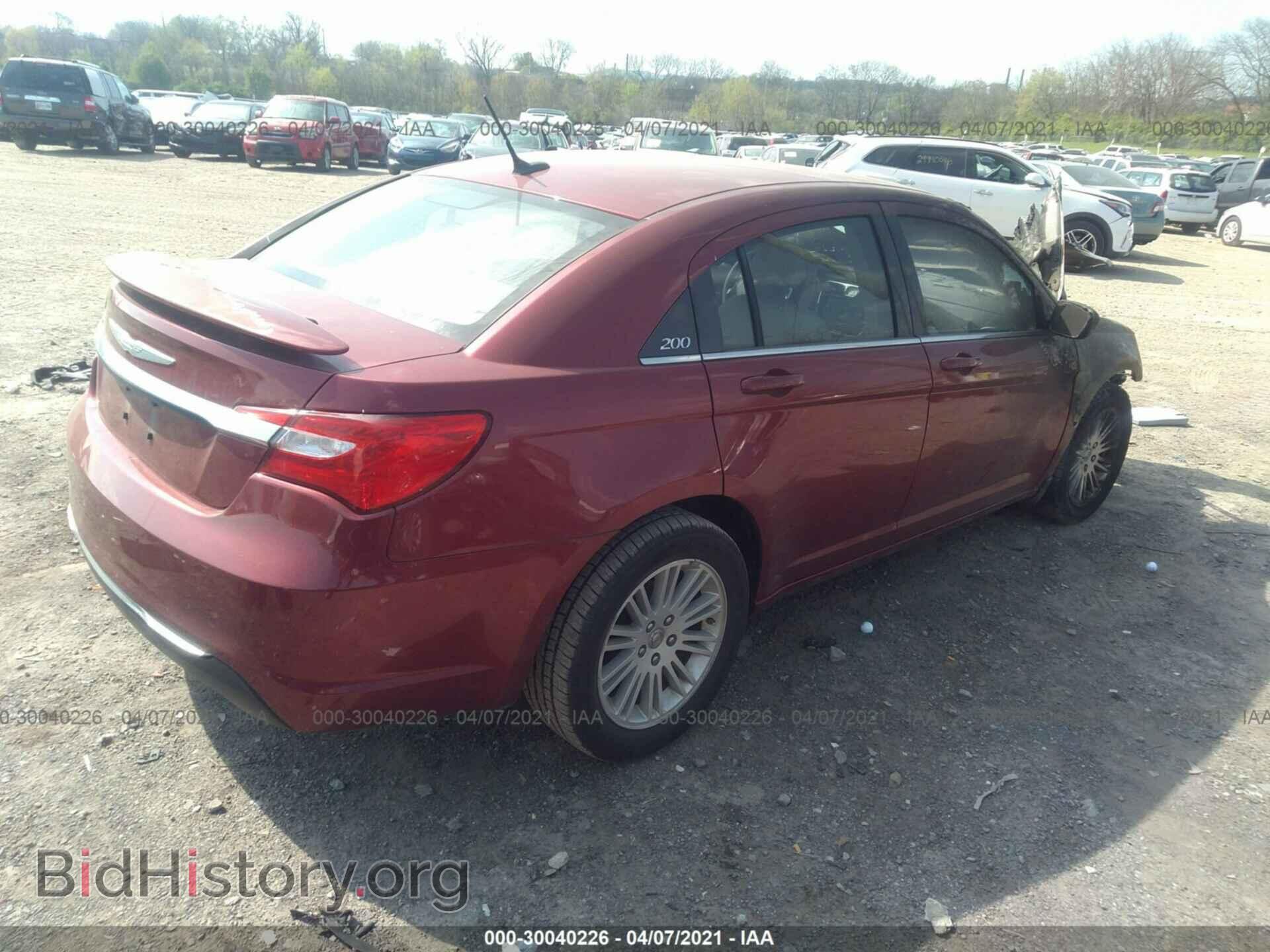 2012 CHRYSLER 200 - VIN: 1C3CCBAB0CN118237 - Фото 4