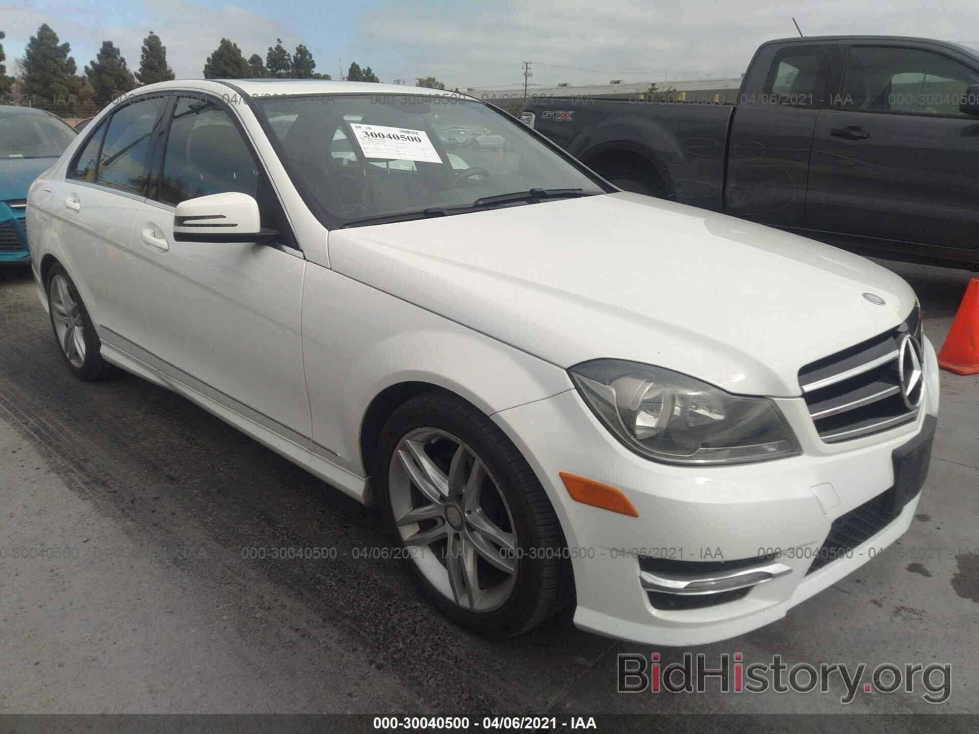 Фотография WDDGF4HB6EG214845 - MERCEDES-BENZ C-CLASS 2014