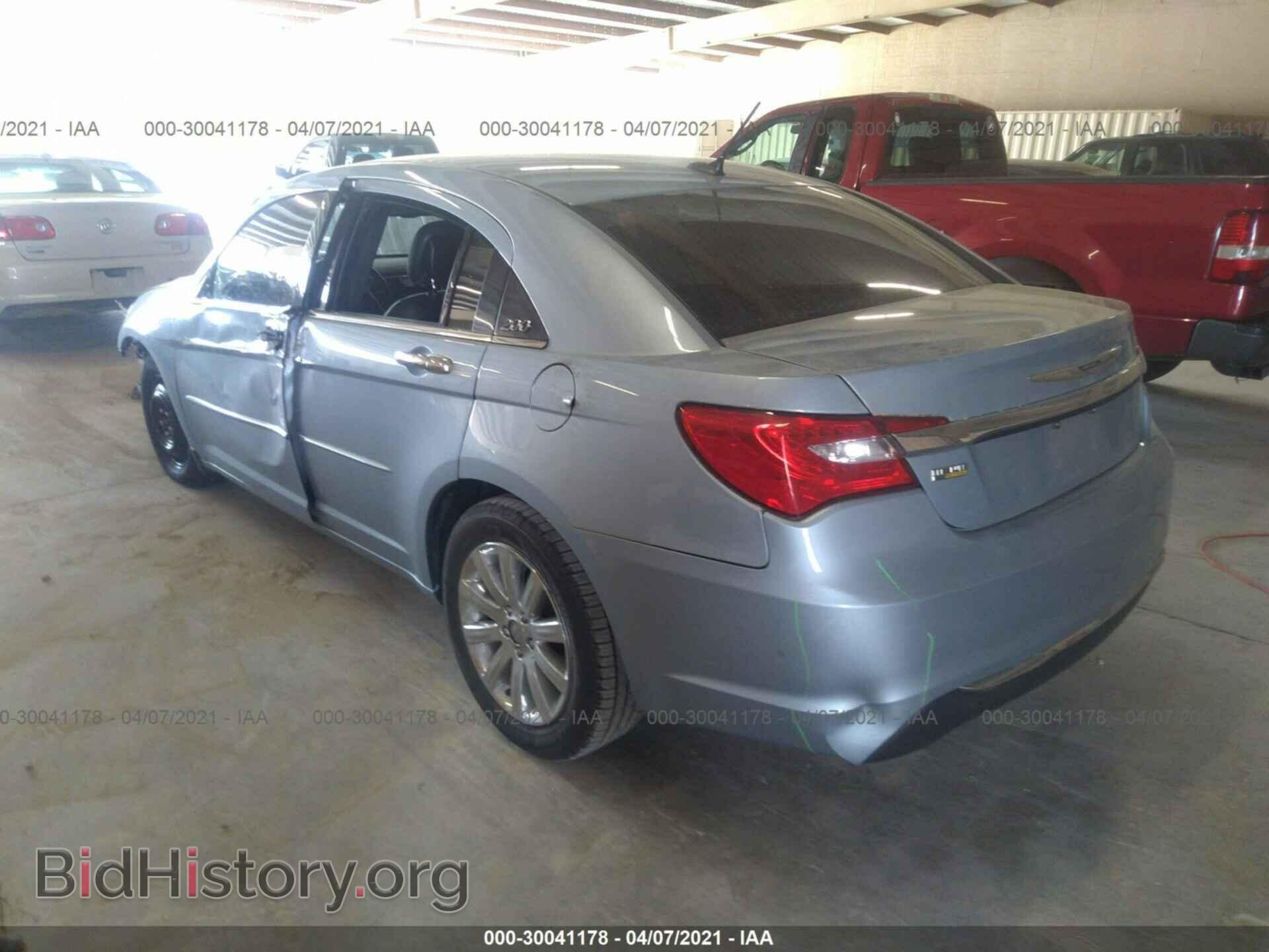 2013 CHRYSLER 200 - VIN: 1C3CCBCG4DN567625 - Photo 3