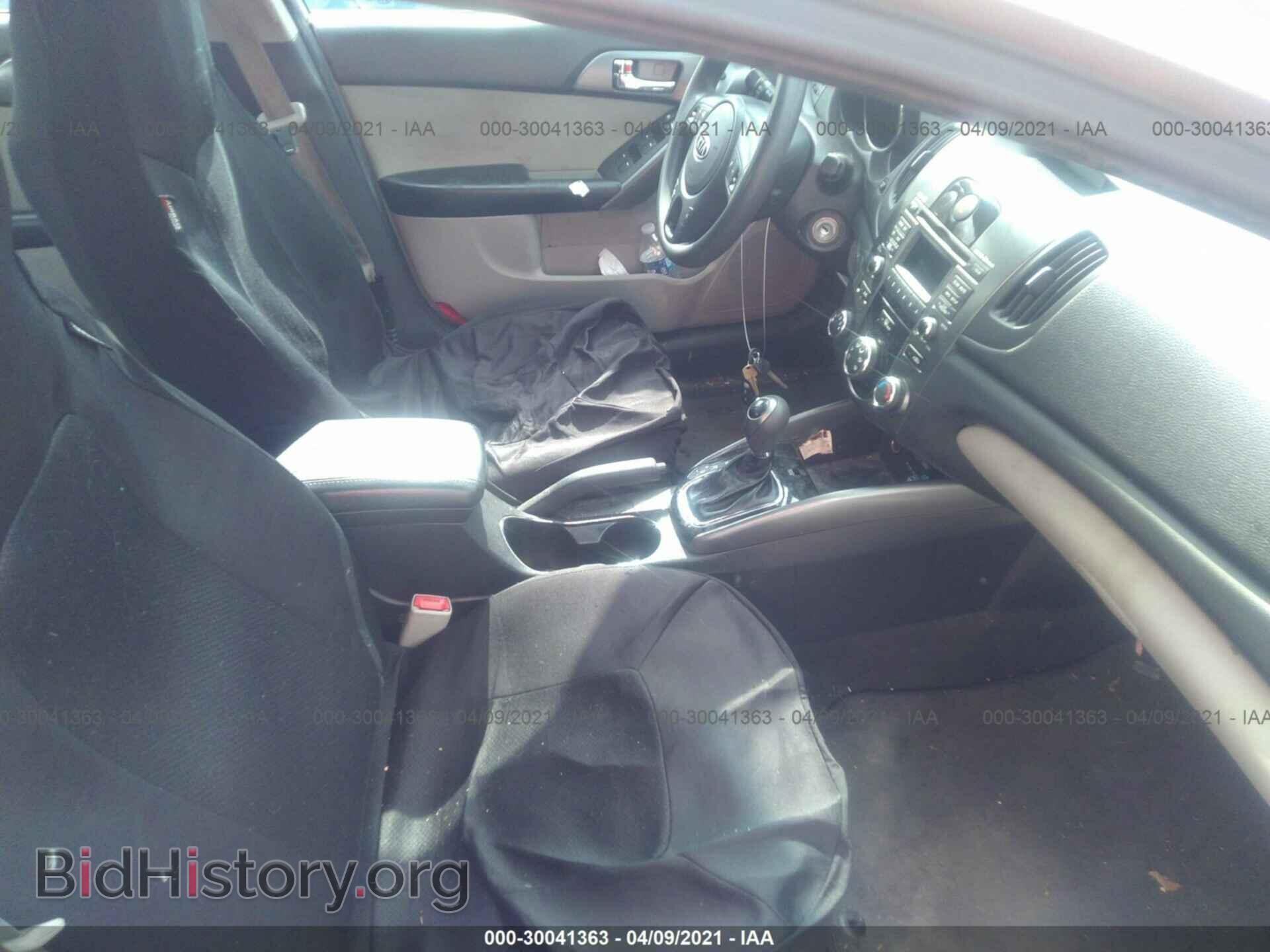 2013 KIA FORTE - VIN: KNAFU4A29D5736091 - Фото 5