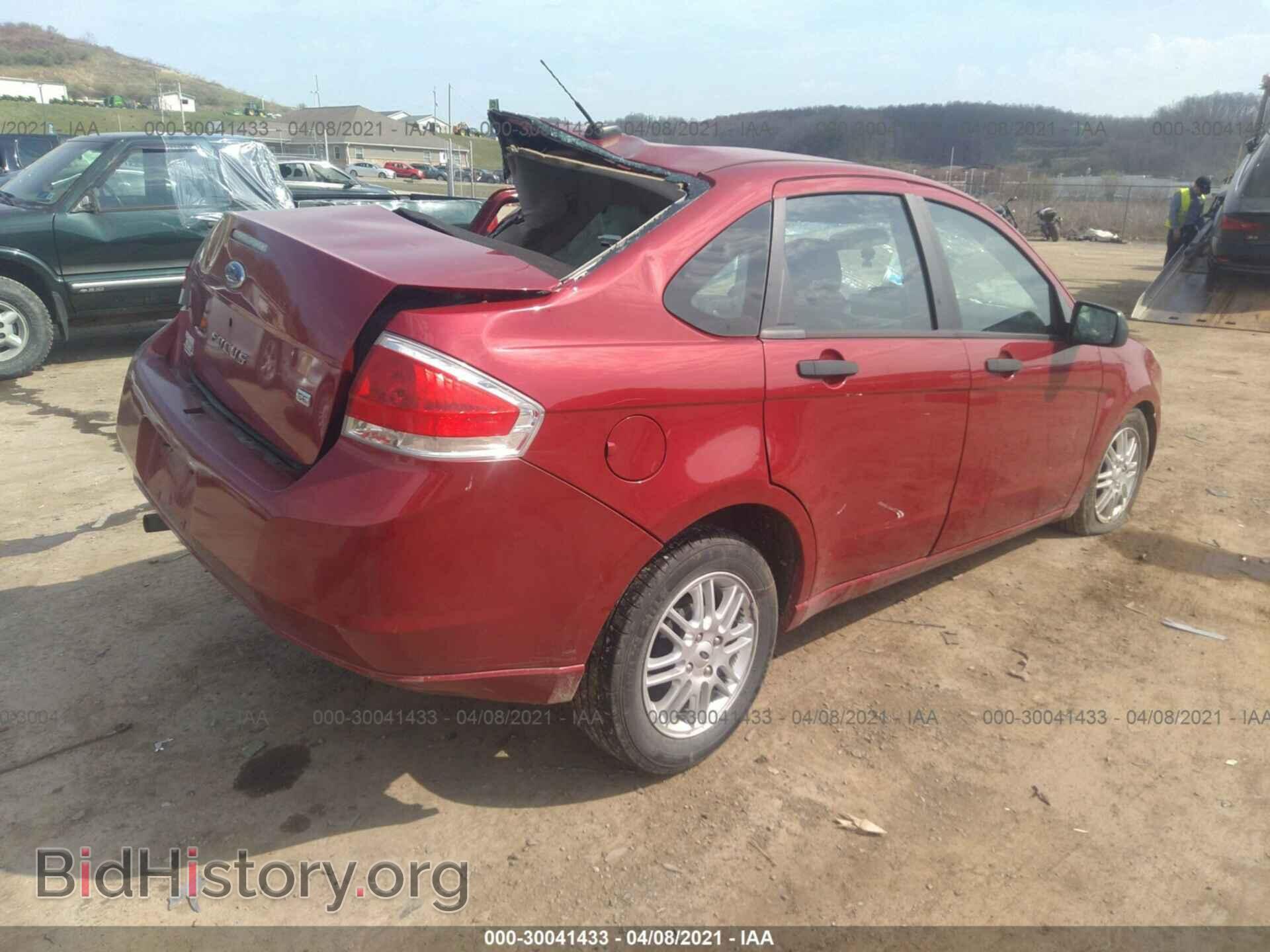 2009 FORD FOCUS - VIN: 1FAHP35N49W166378 - Фото 4