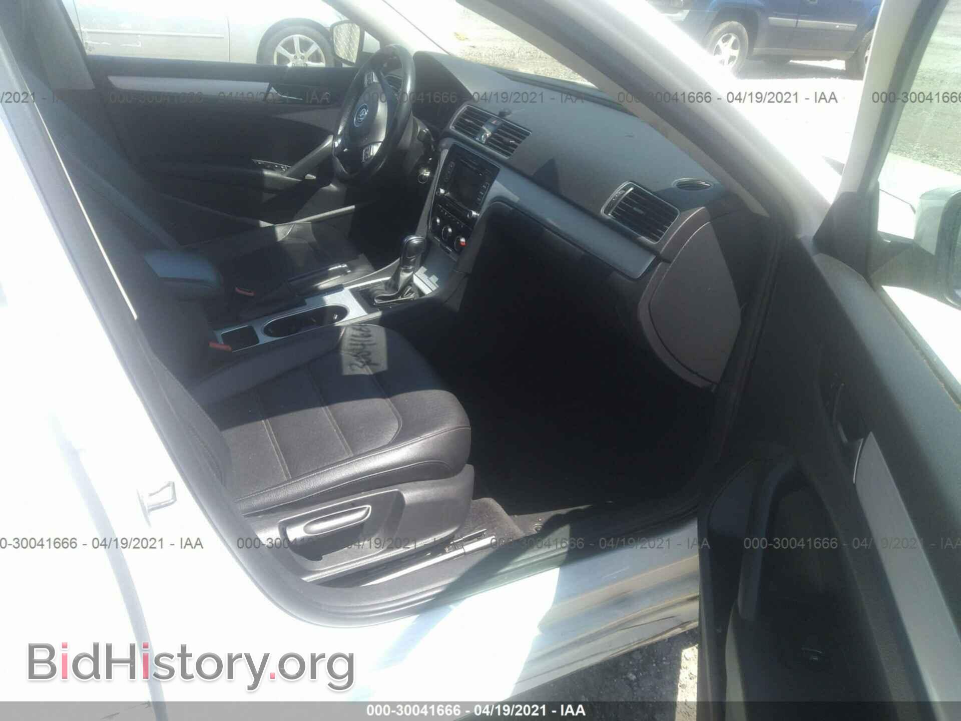 2013 VOLKSWAGEN PASSAT - VIN: 1VWBP7A30DC113857 - Фото 5