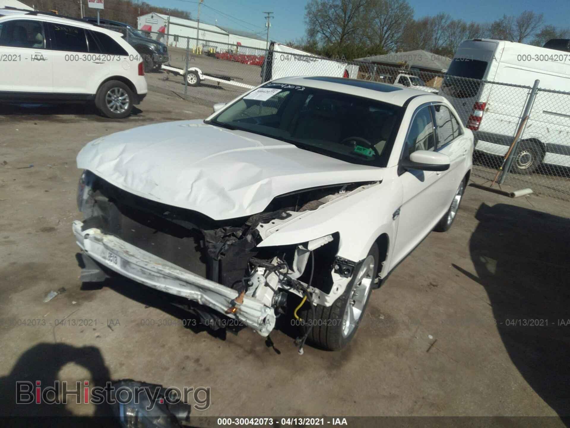 2011 FORD TAURUS - VIN: 1FAHP2EW3BG110628 - Фото 2