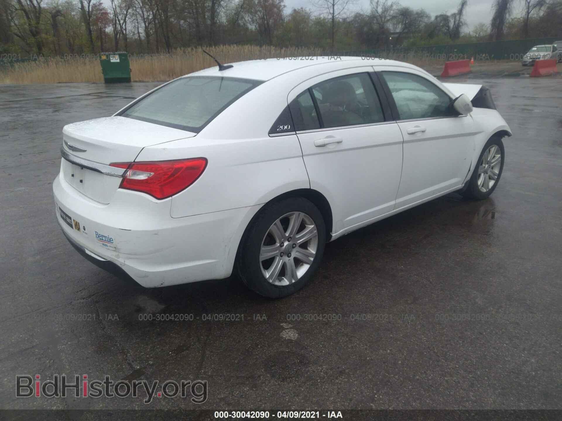 2012 CHRYSLER 200 - VIN: 1C3CCBBG5CN249769 - Фото 4