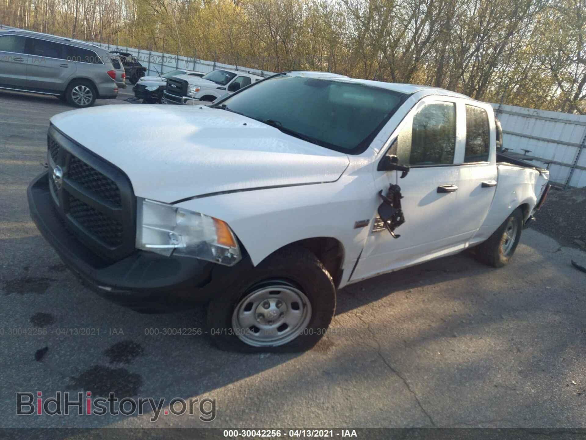 2019 RAM 1500 CLASSIC - VIN: 1C6RR6FT4KS540645 - Фото 2