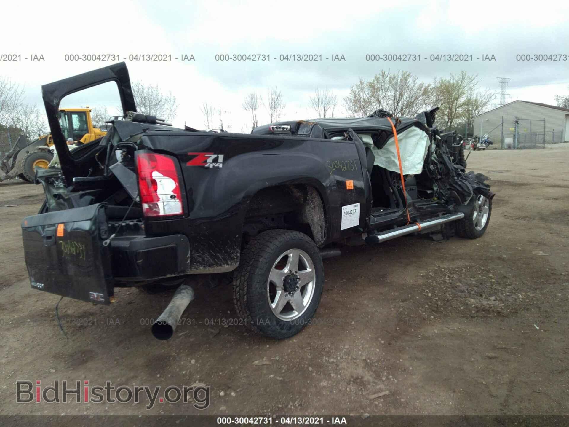 2013 GMC SIERRA 2500HD - VIN: 1GT125E86DF213080 - Фото 4