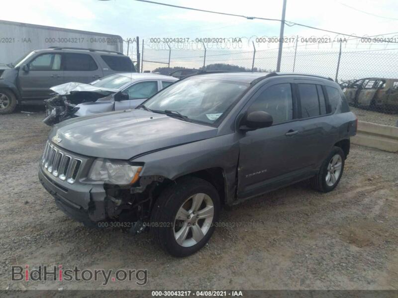 2011 Jeep COMPASS (VIN 1J4NF1FB6BD258421) — photo 2 of 11