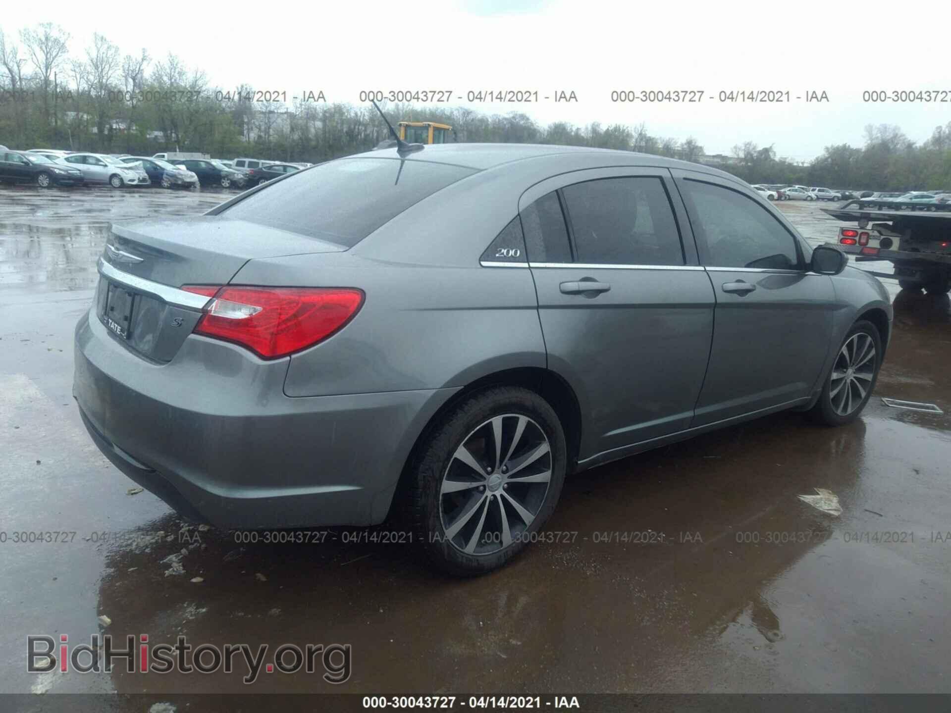 2012 CHRYSLER 200 - VIN: 1C3CCBBG8CN306059 - Фото 4
