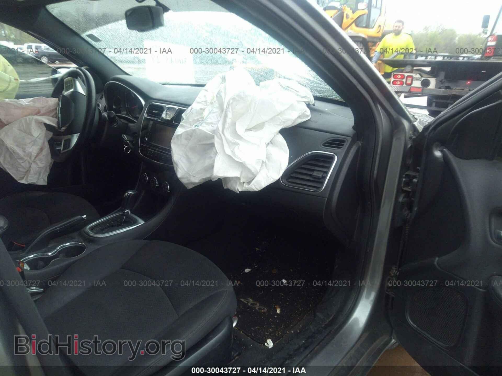 2012 CHRYSLER 200 - VIN: 1C3CCBBG8CN306059 - Фото 5