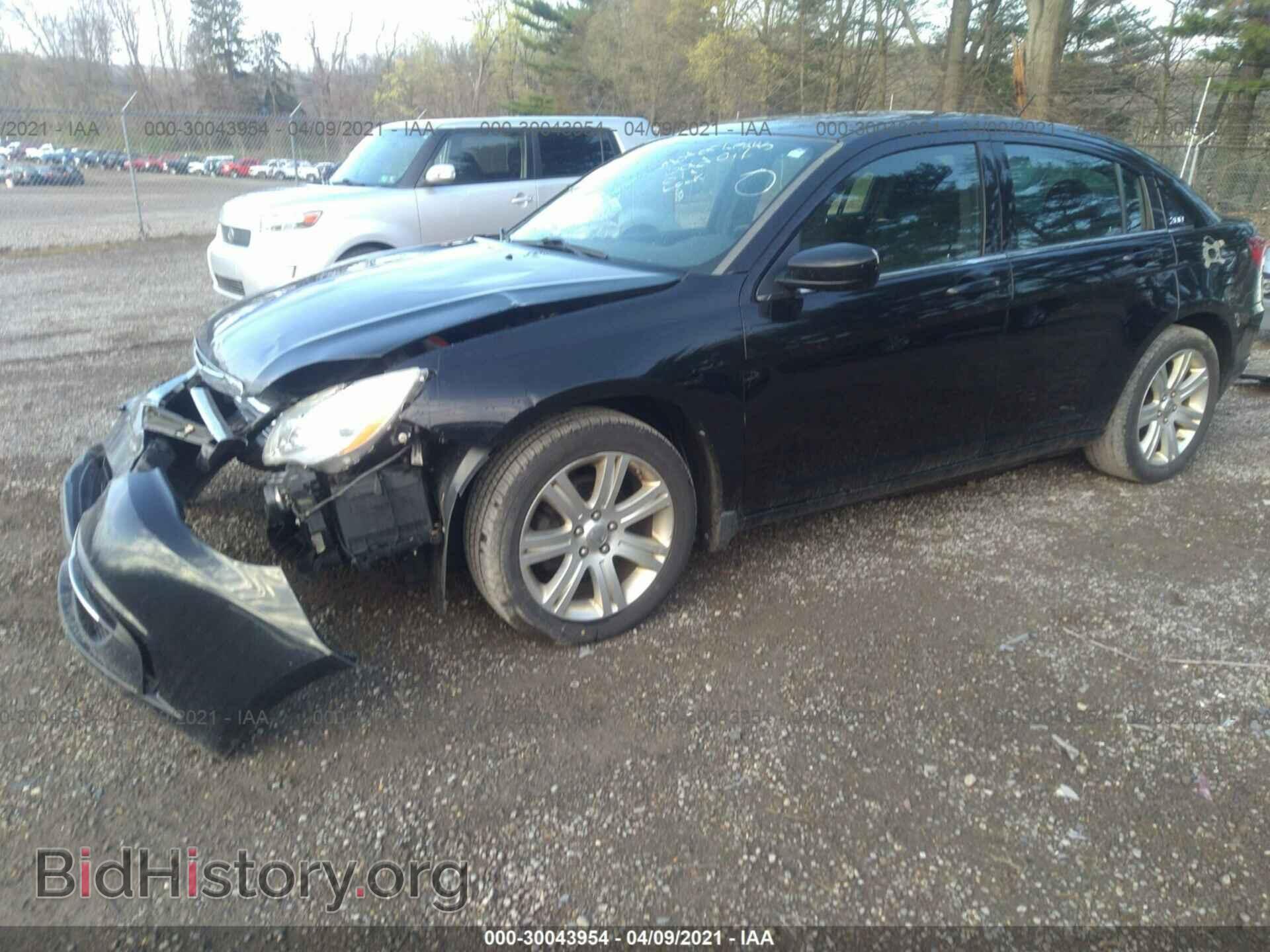 2012 CHRYSLER 200 - VIN: 1C3CCBBB3CN180830 - Фото 2