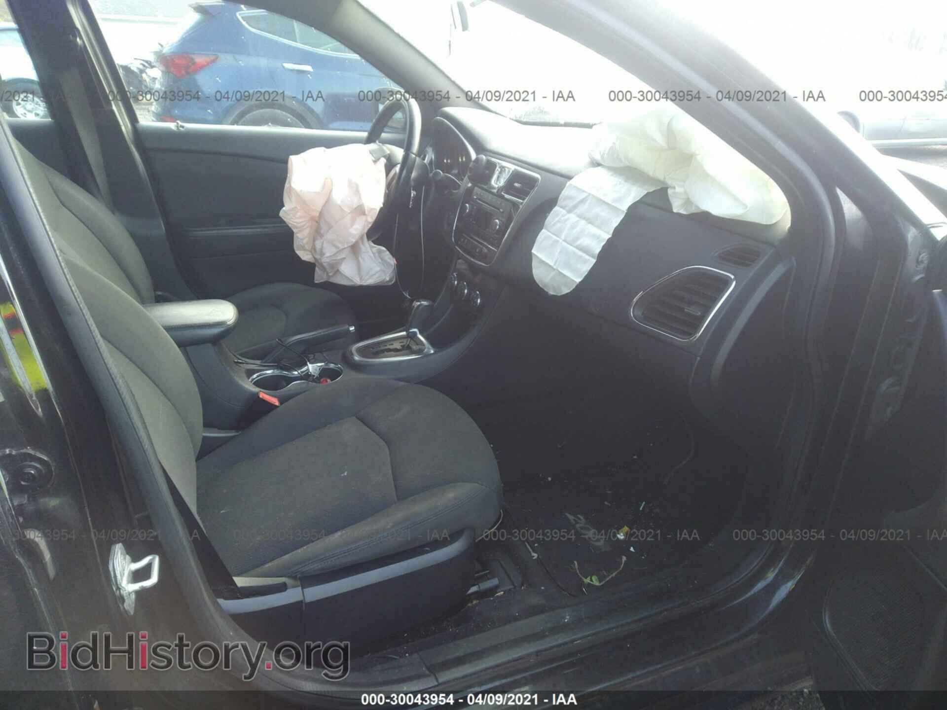 2012 CHRYSLER 200 - VIN: 1C3CCBBB3CN180830 - Фото 5