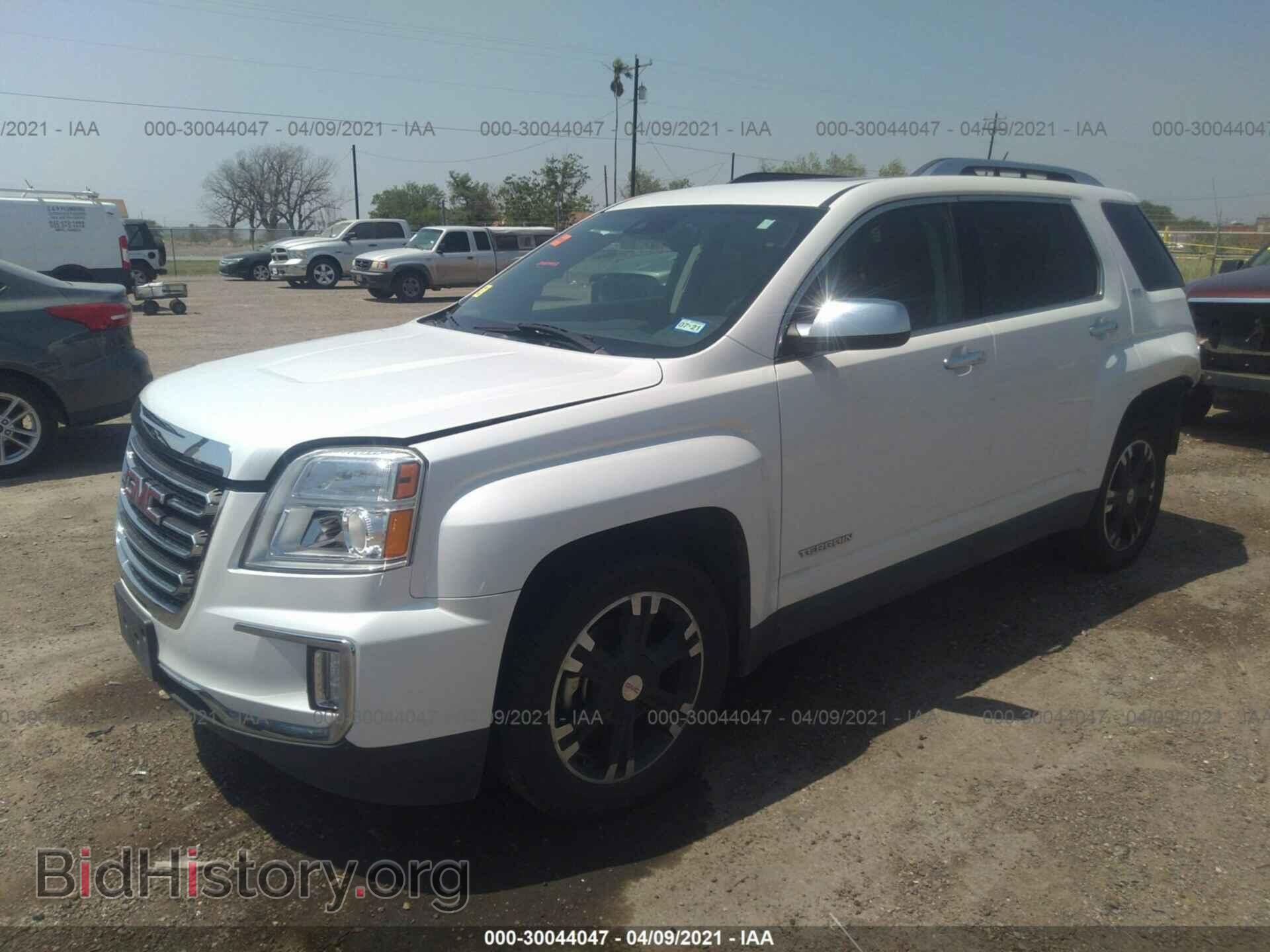 2017 GMC TERRAIN - VIN: 2GKFLPE33H6191210 - Photo 2