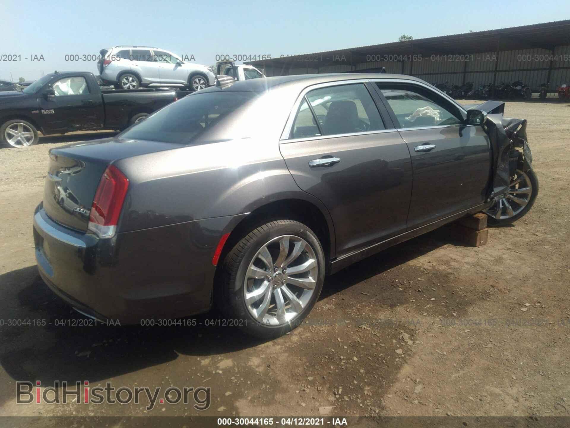 2018 CHRYSLER 300 - VIN: 2C3CCAEG8JH207950 - Фото 4