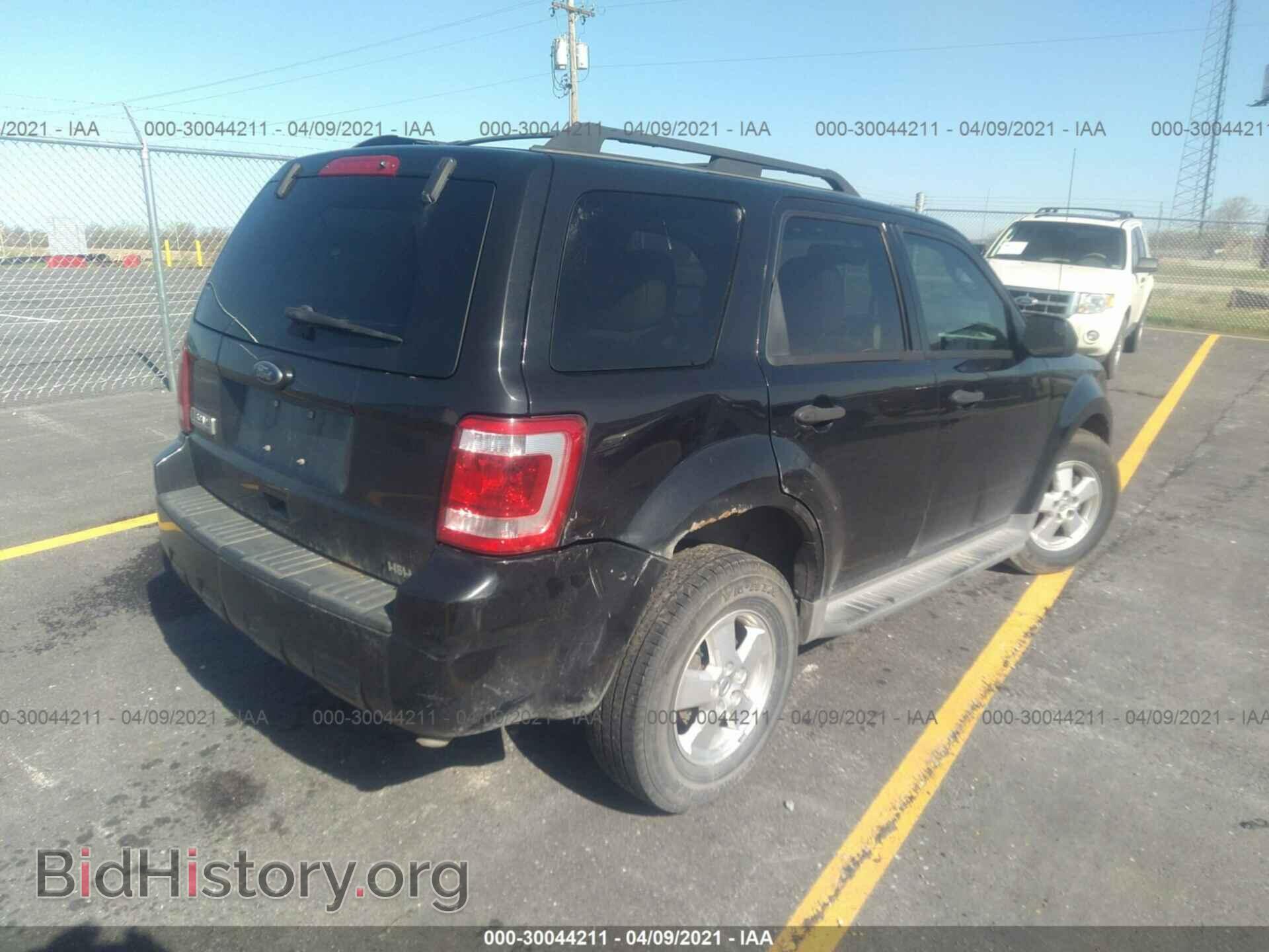 2011 FORD ESCAPE - VIN: 1FMCU0D71BKA39031 - Фото 4