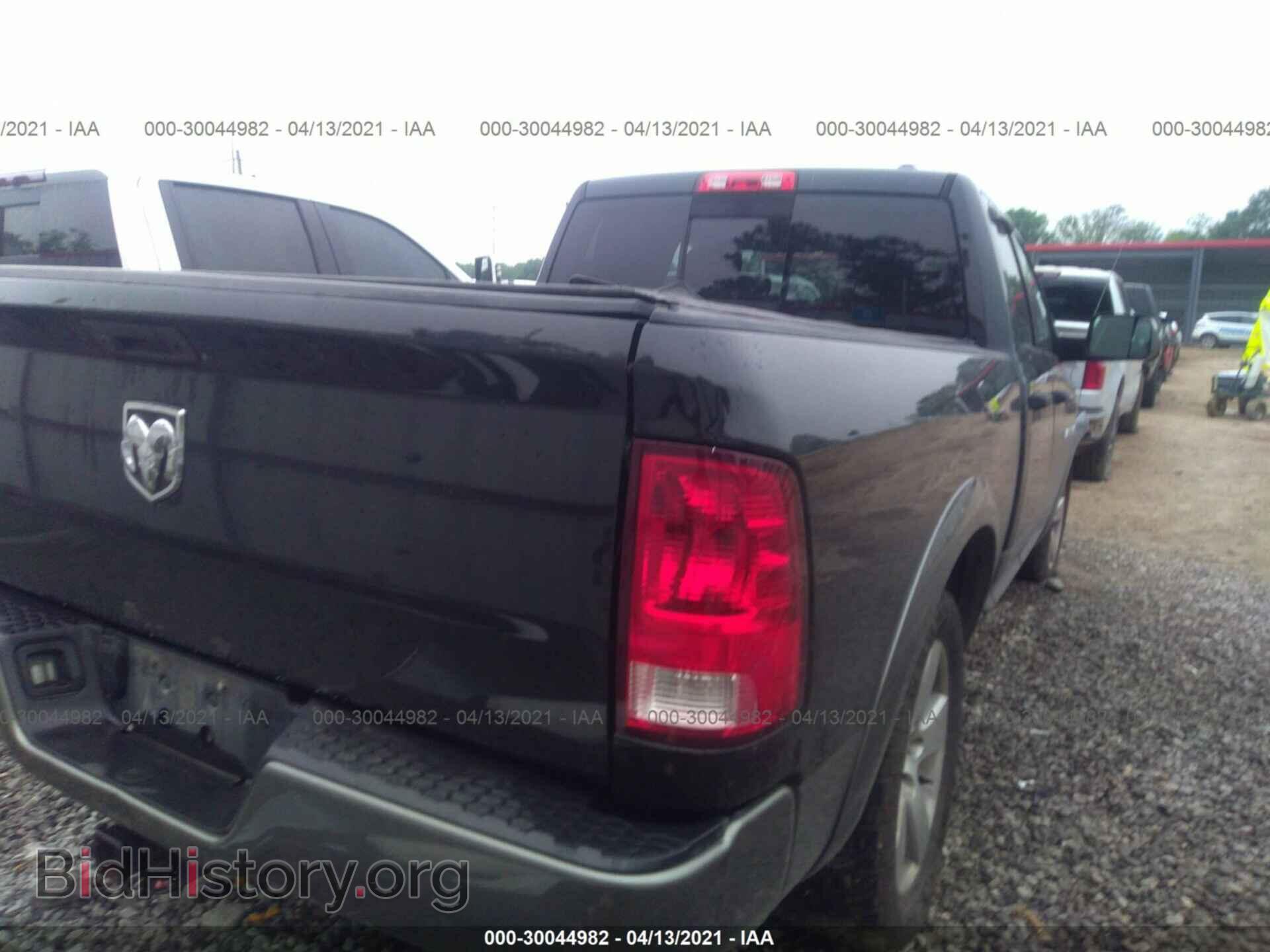 2011 RAM 1500 - VIN: 1D7RB1GT8BS634810 - Фото 4