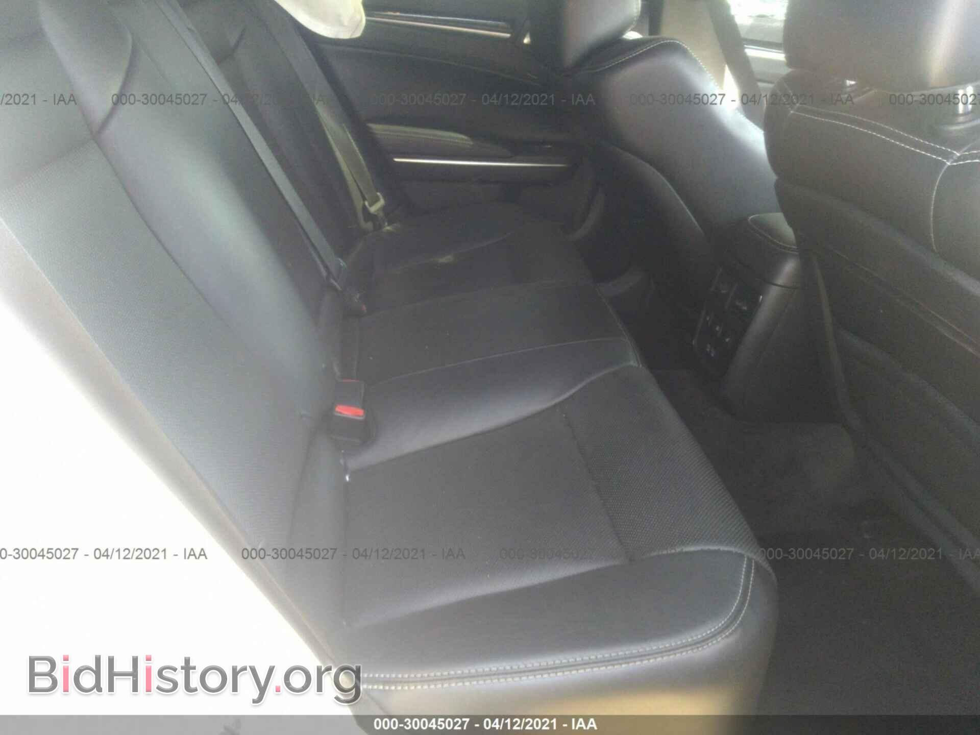 2018 CHRYSLER 300 - VIN: 2C3CCABG9JH127318 - Фото 8