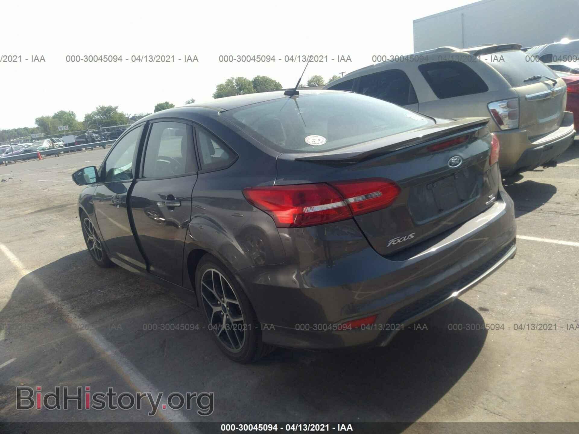 2016 FORD FOCUS - VIN: 1FADP3F2XGL389459 - Фото 3