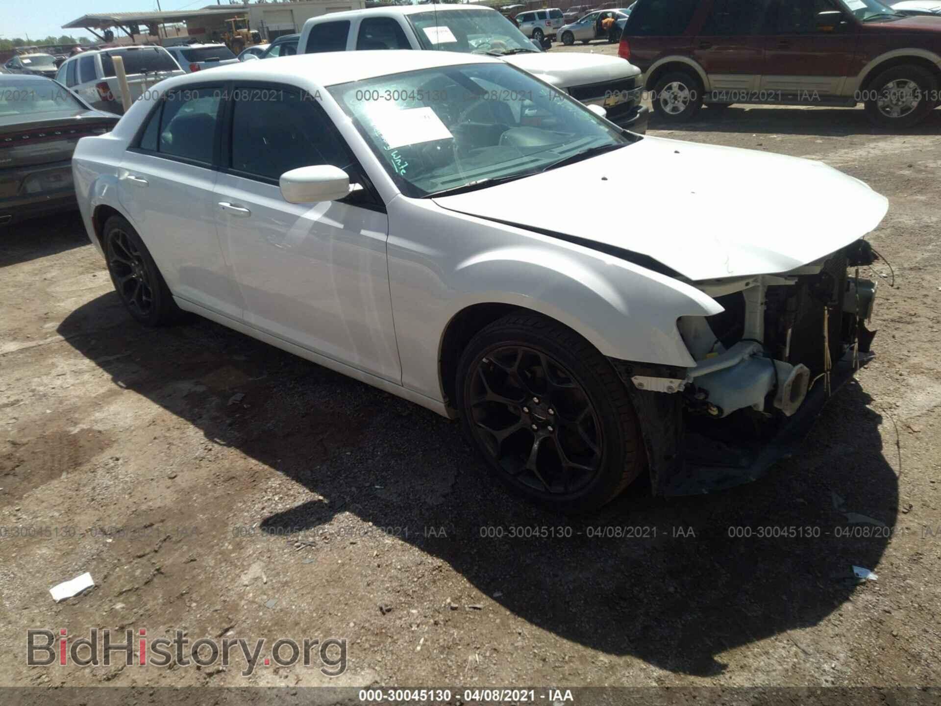 Фотография 2C3CCABG1KH538844 - CHRYSLER 300 2019